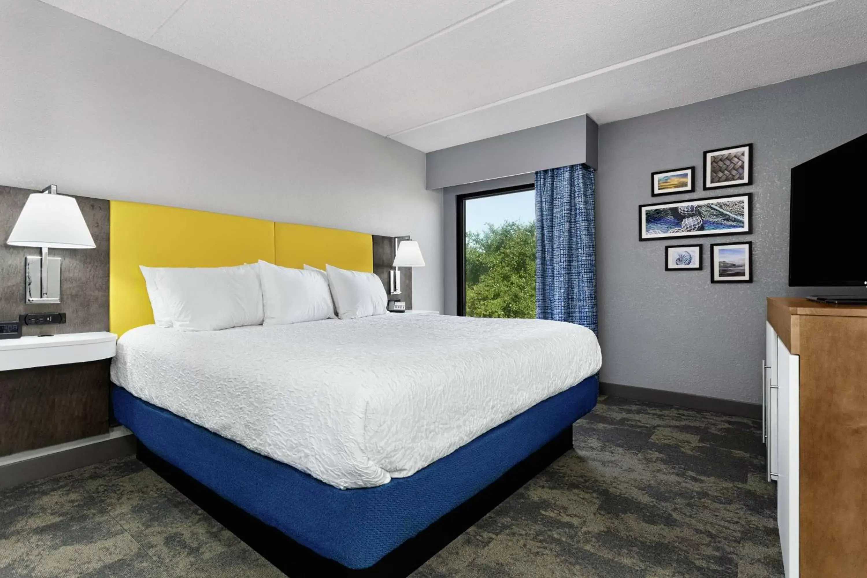 Bedroom, Bed in Hampton Inn Amelia Island