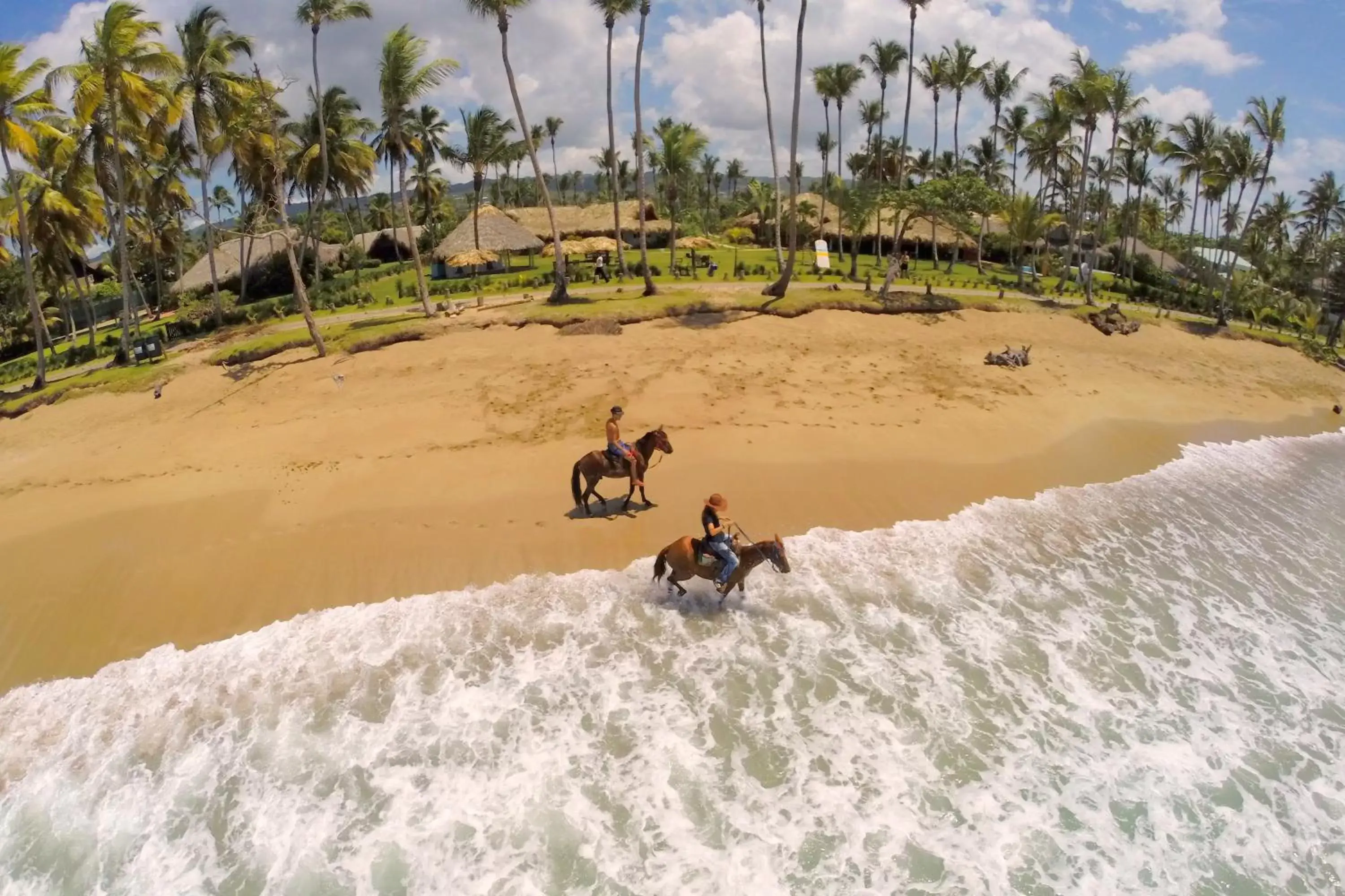 Horse-riding in Sublime Samana