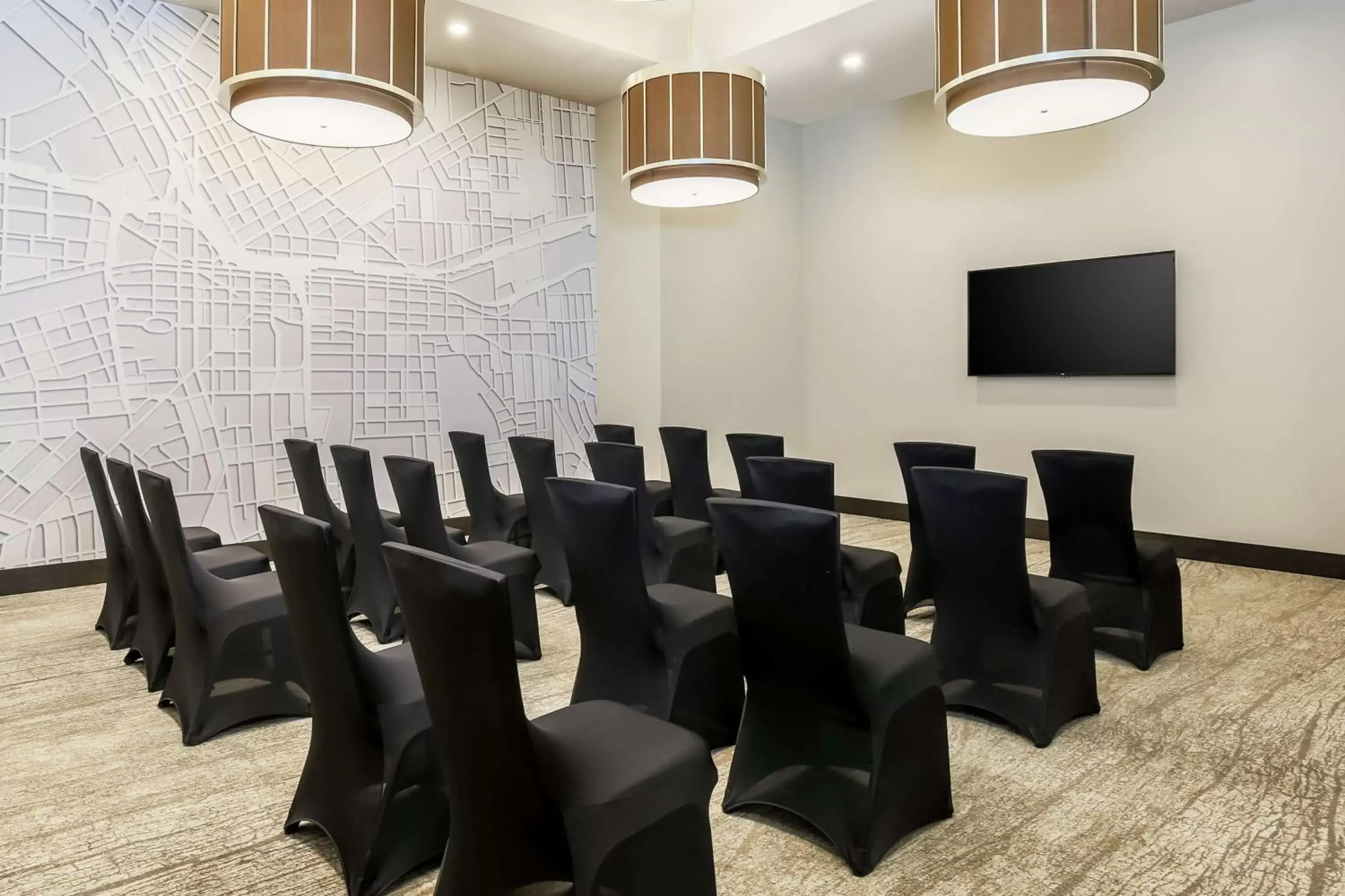 Meeting/conference room in Embassy Suites By Hilton Syracuse Destiny USA