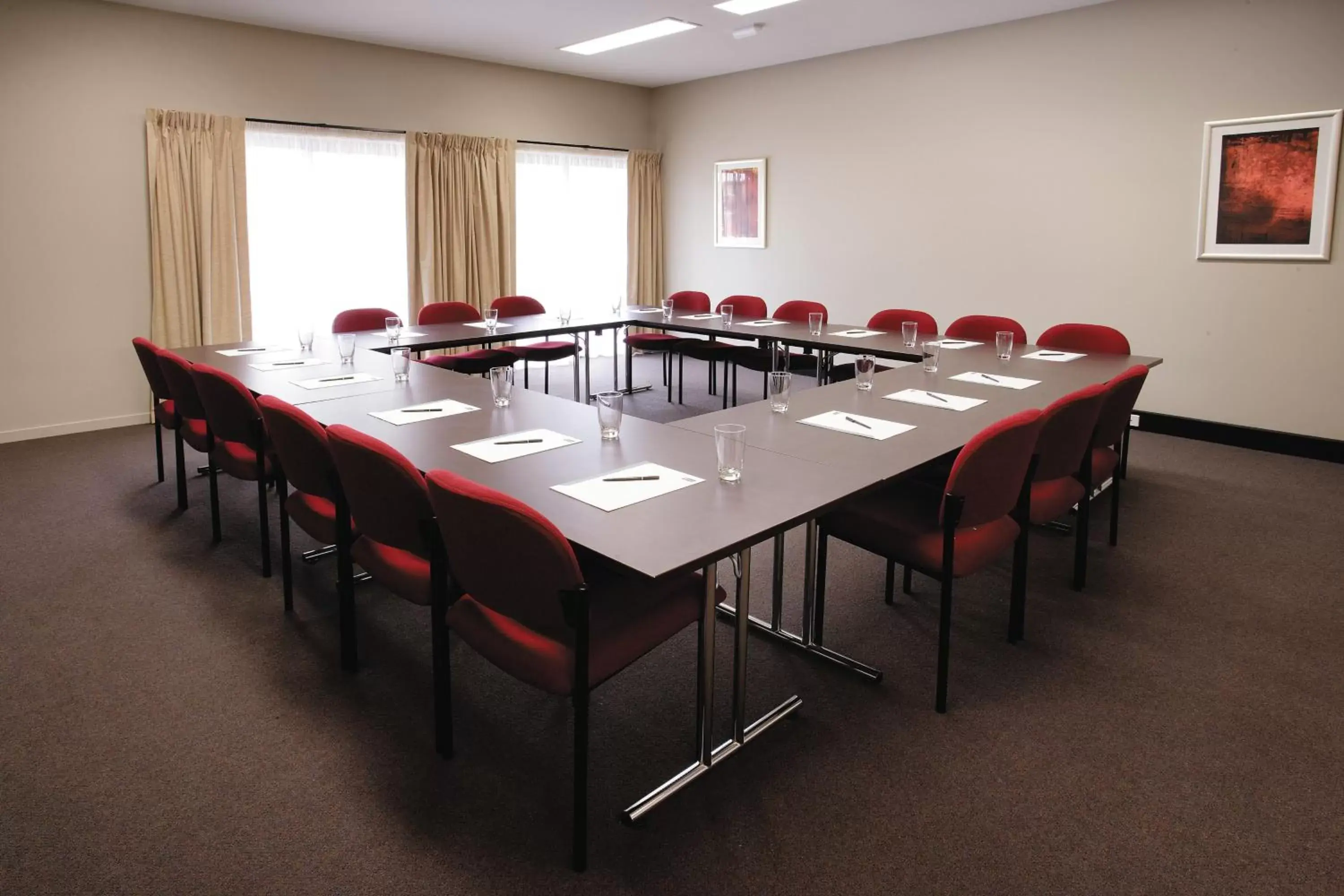Business facilities in Quest Maitland