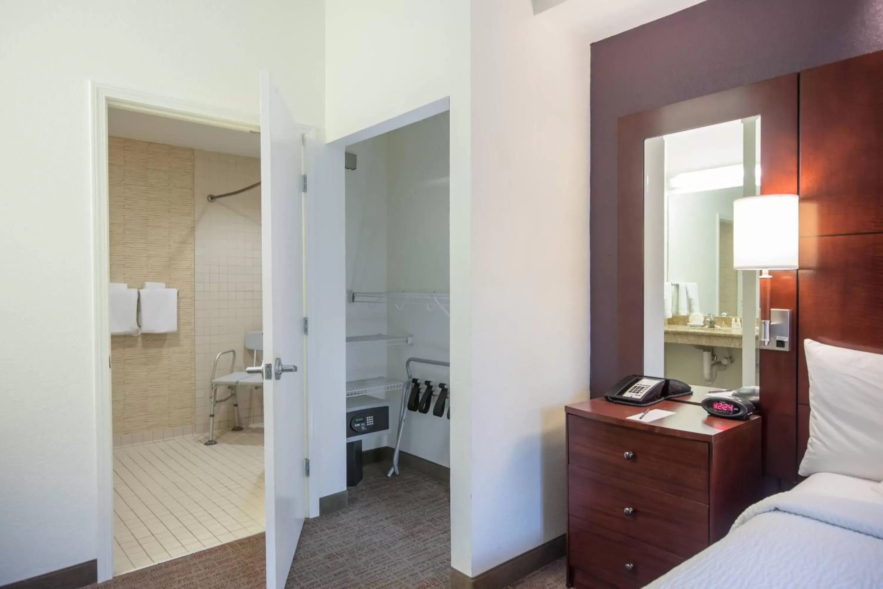 Photo of the whole room, Bathroom in Residence Inn by Marriott Amelia Island