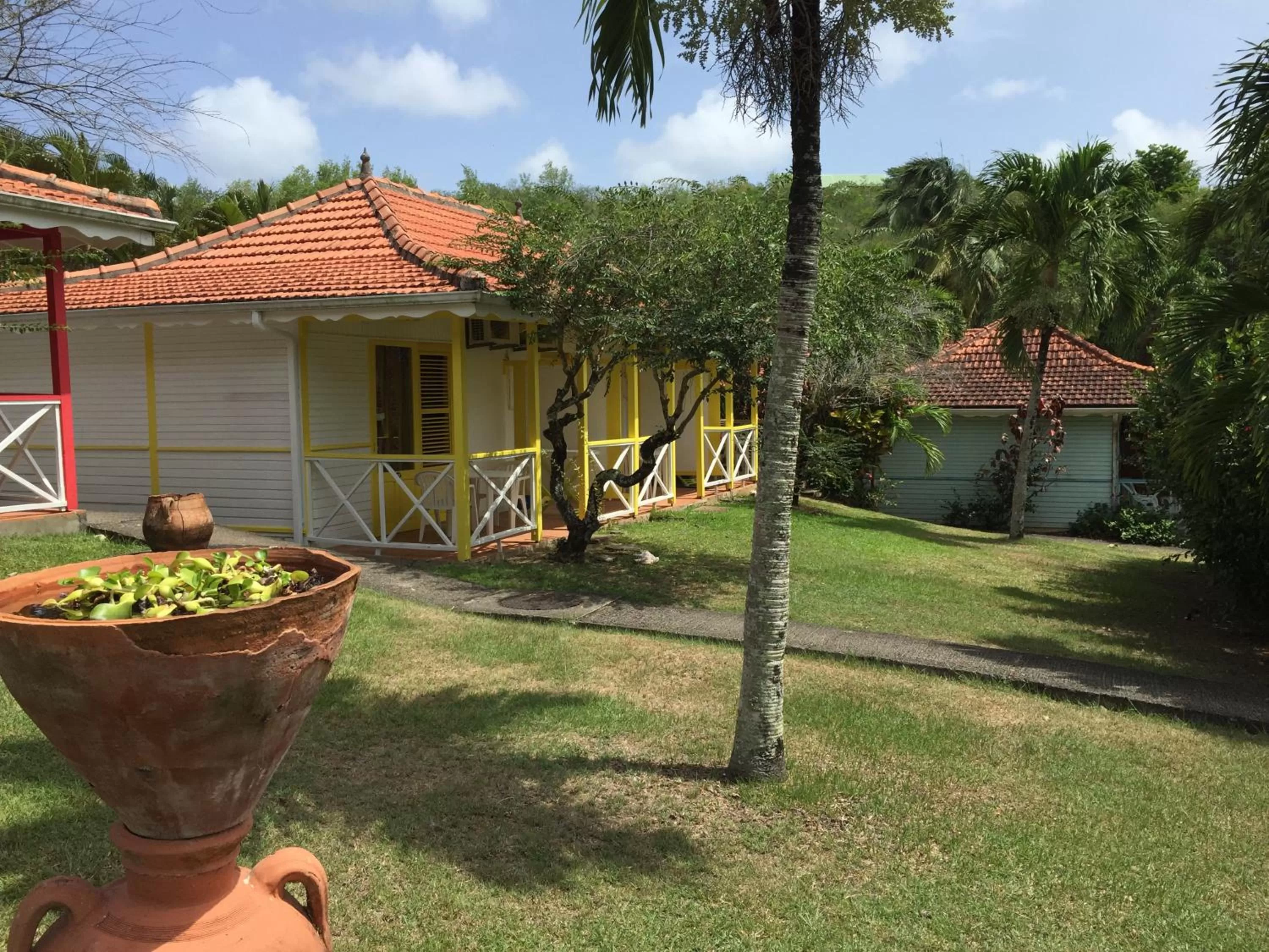 Garden in Imperatrice Village - Résidence sur la plage