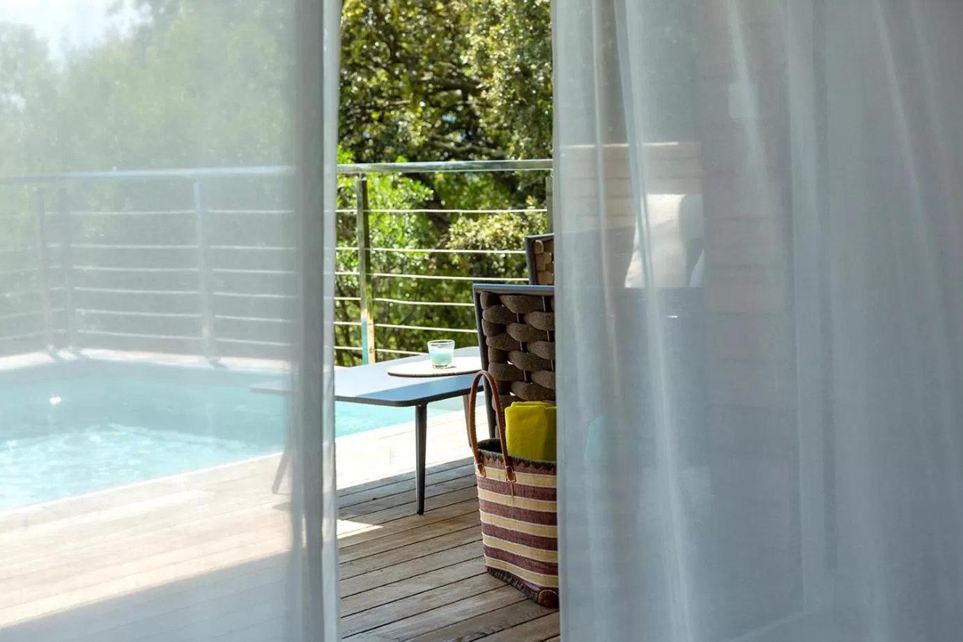 SWIM LODGE HOTEL Piscine privée ou Jacuzzi privé