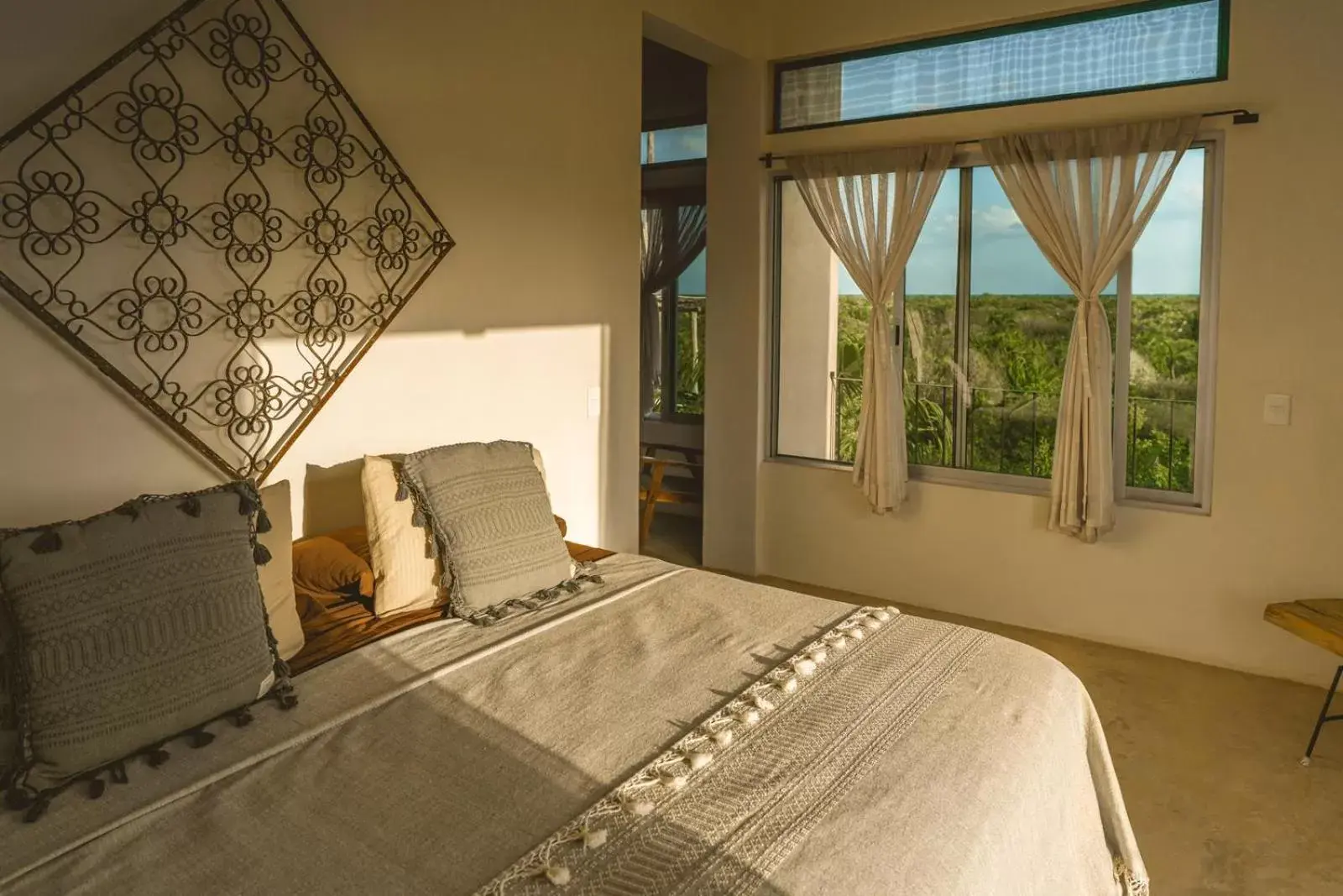 Bed in Casa Mia El Cuyo Eco Beach Boutique Hotel