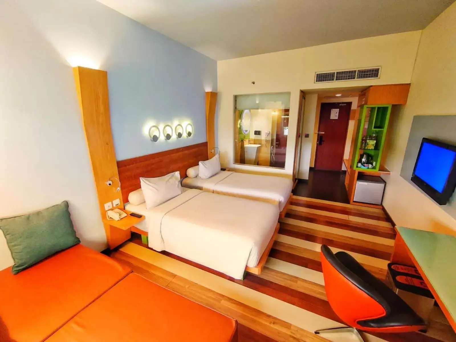 Bedroom in ibis Styles Yogyakarta