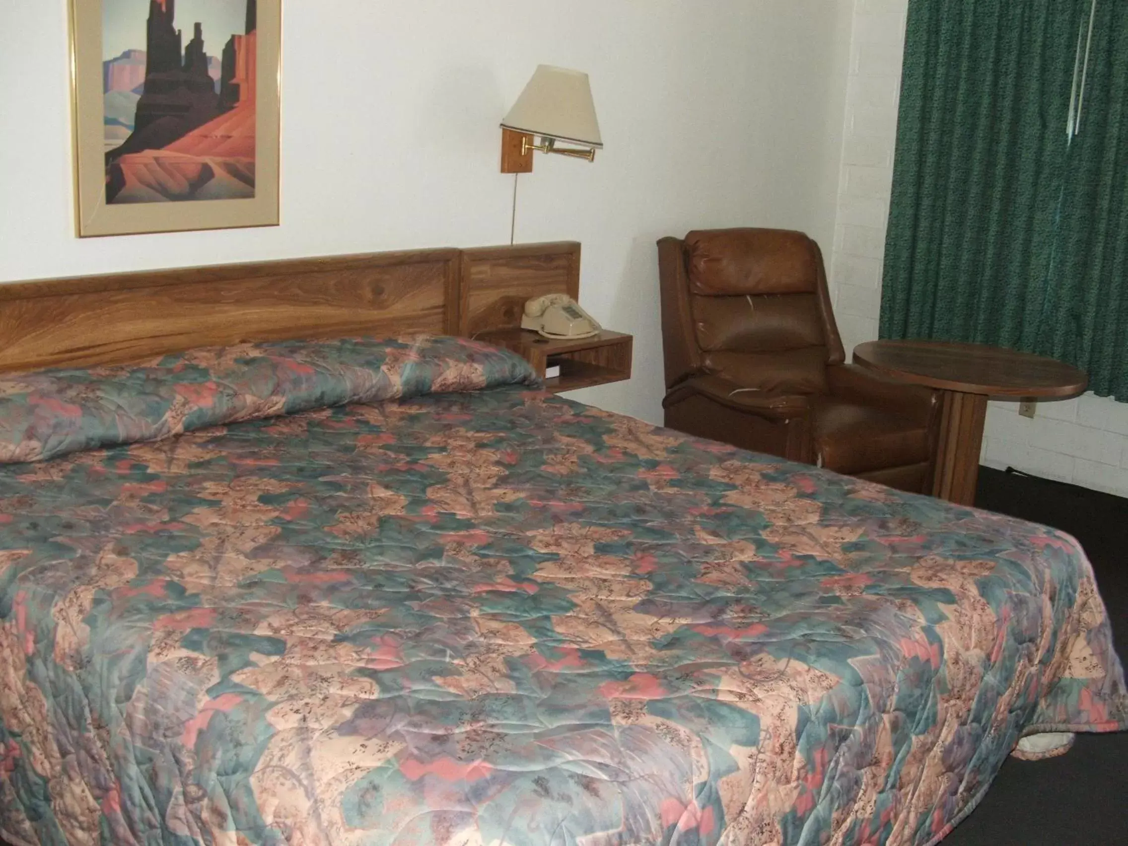 Bed in Arizona Inn