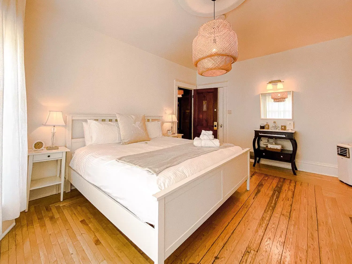 Photo of the whole room, Bed in Hotel du Vieux Port by Bower Hotels & Suites