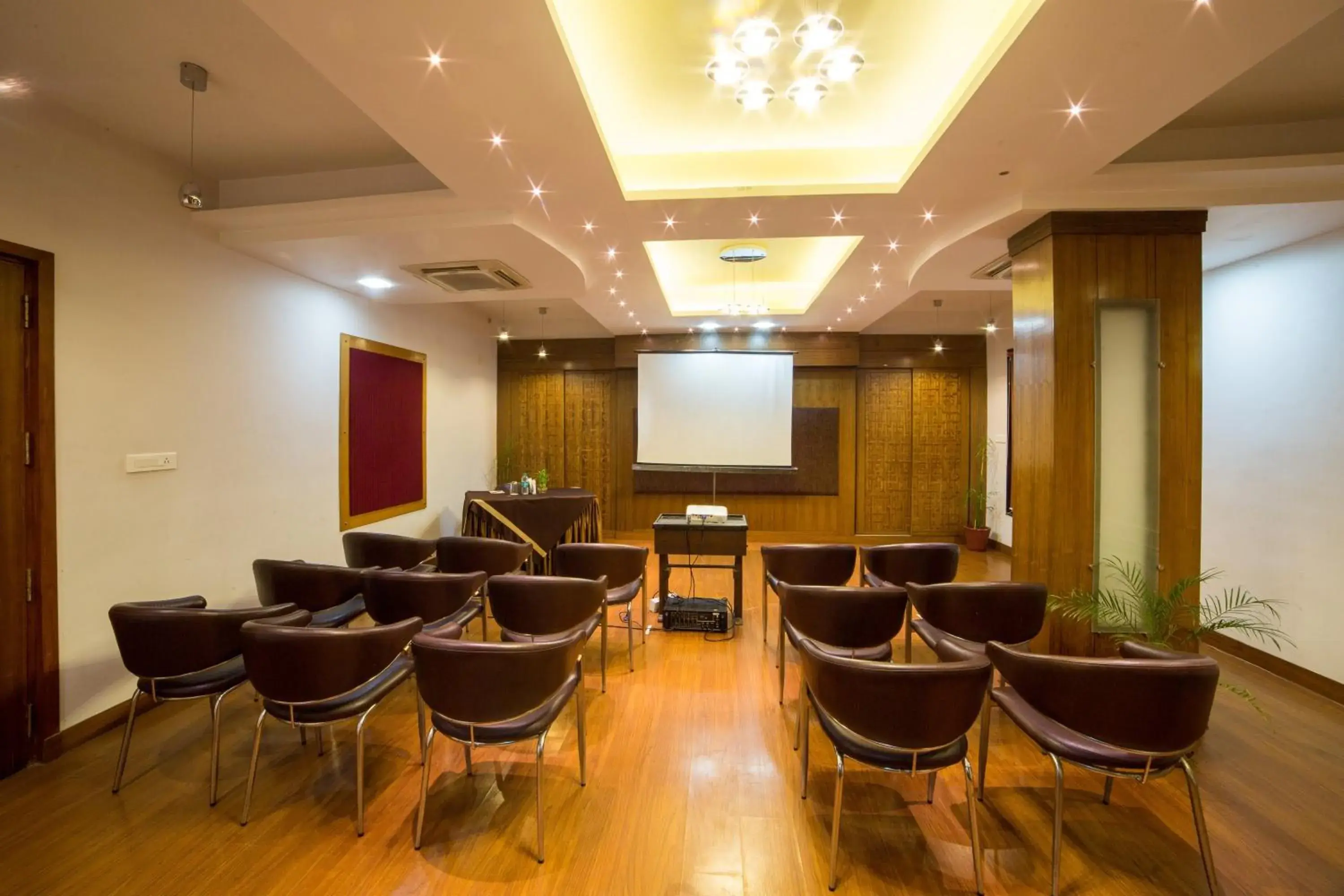 Meeting/conference room in Amantra Comfort Hotel