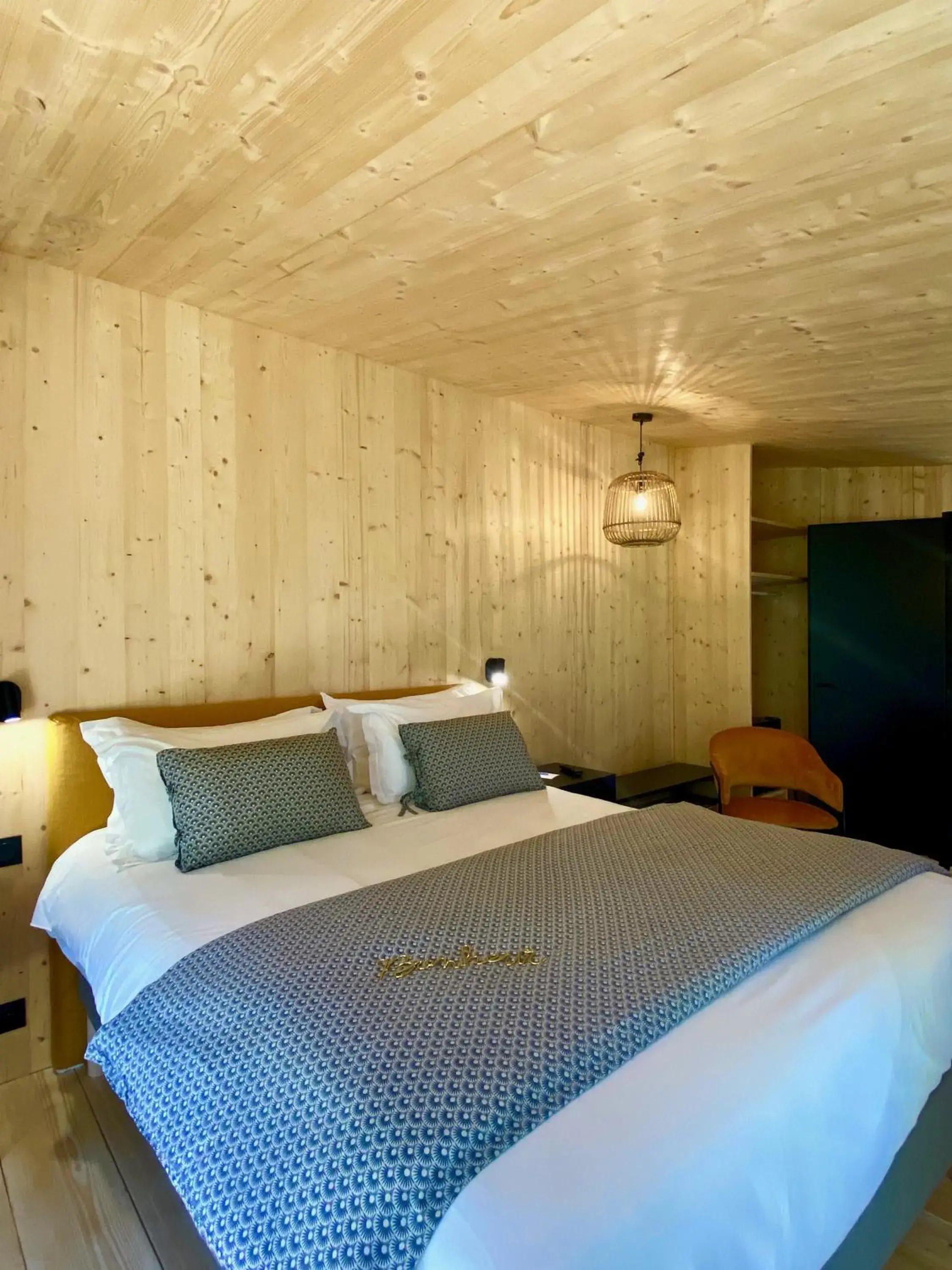 Bed in Best Western Sevan Parc Hotel