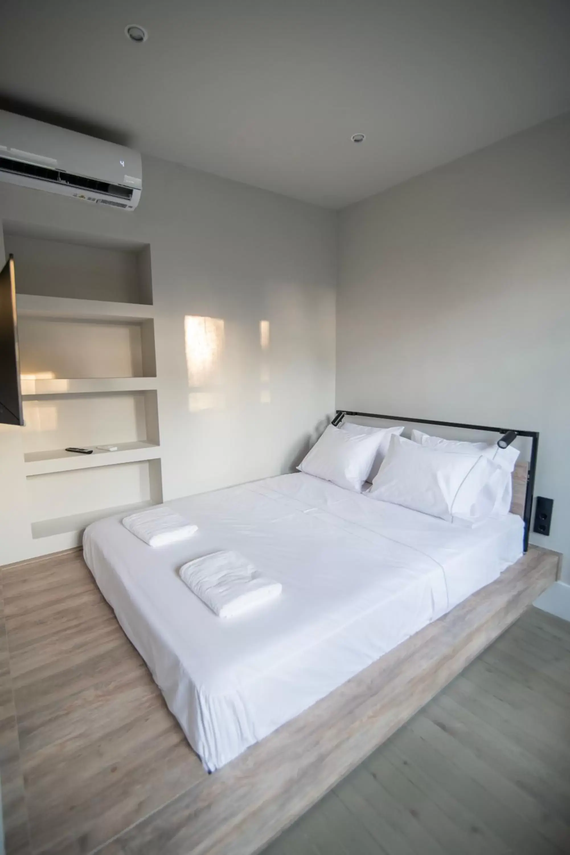 Bed in Acron Athens