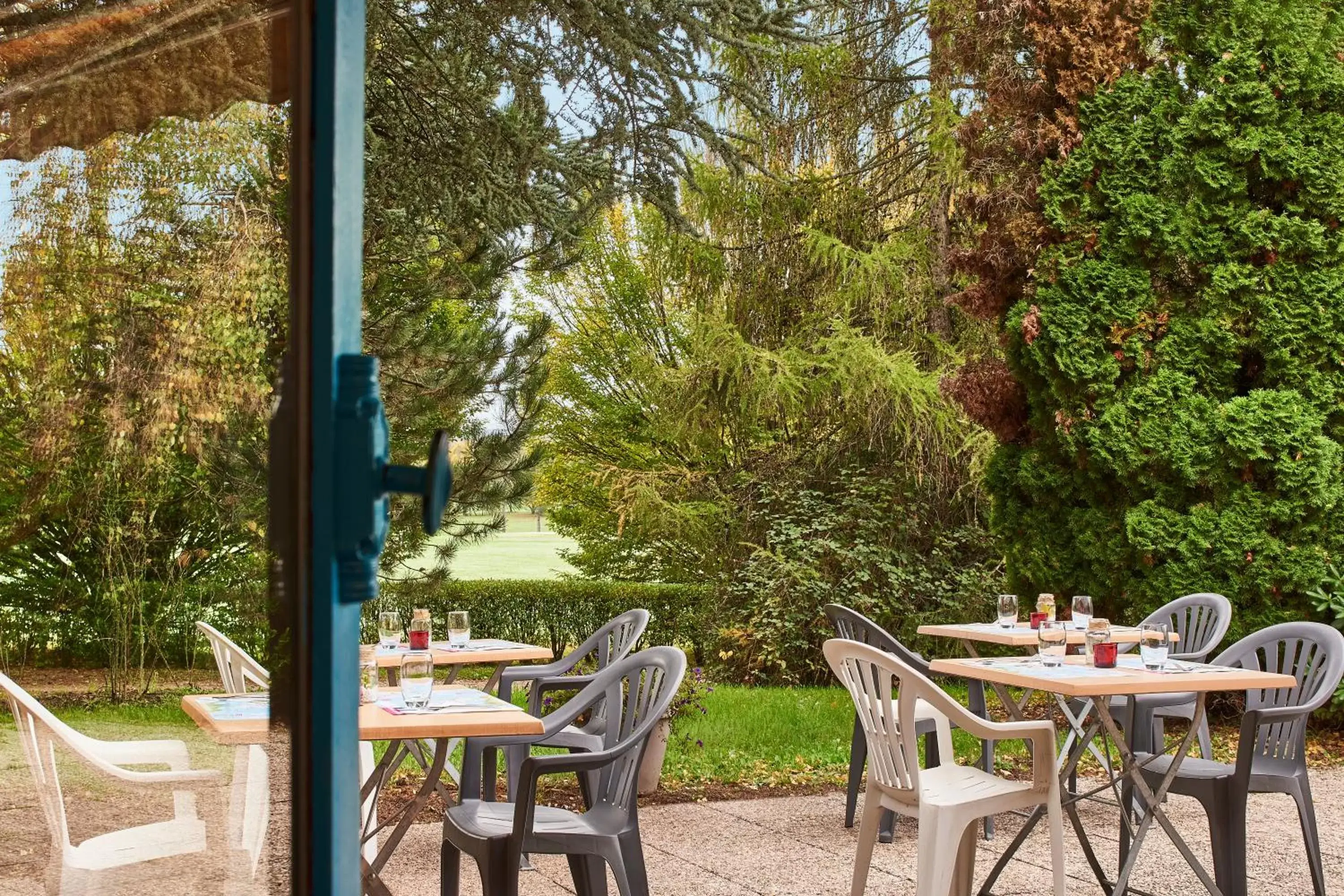 Patio, Restaurant/Places to Eat in Kyriad Direct Epinal