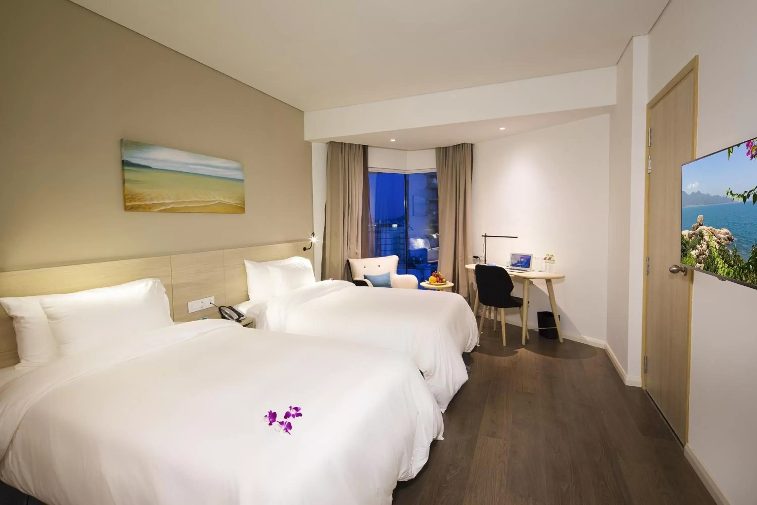 TV and multimedia, Bed in Liberty Central Nha Trang Hotel TV and multimedia, Bed in Liberty Central Nha Trang Hotel