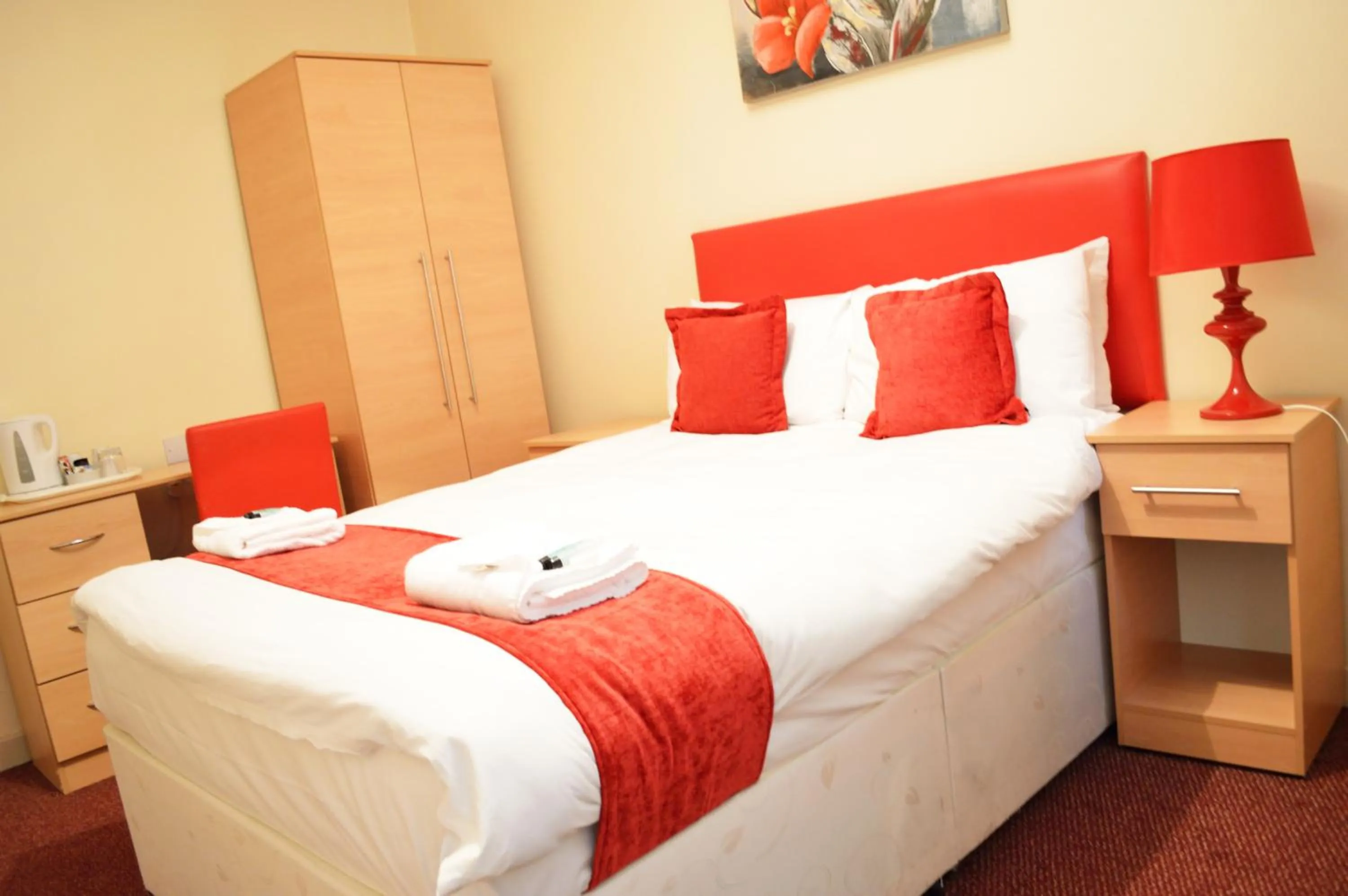 Bedroom, Bed in Hotel Express Newcastle Gateshead