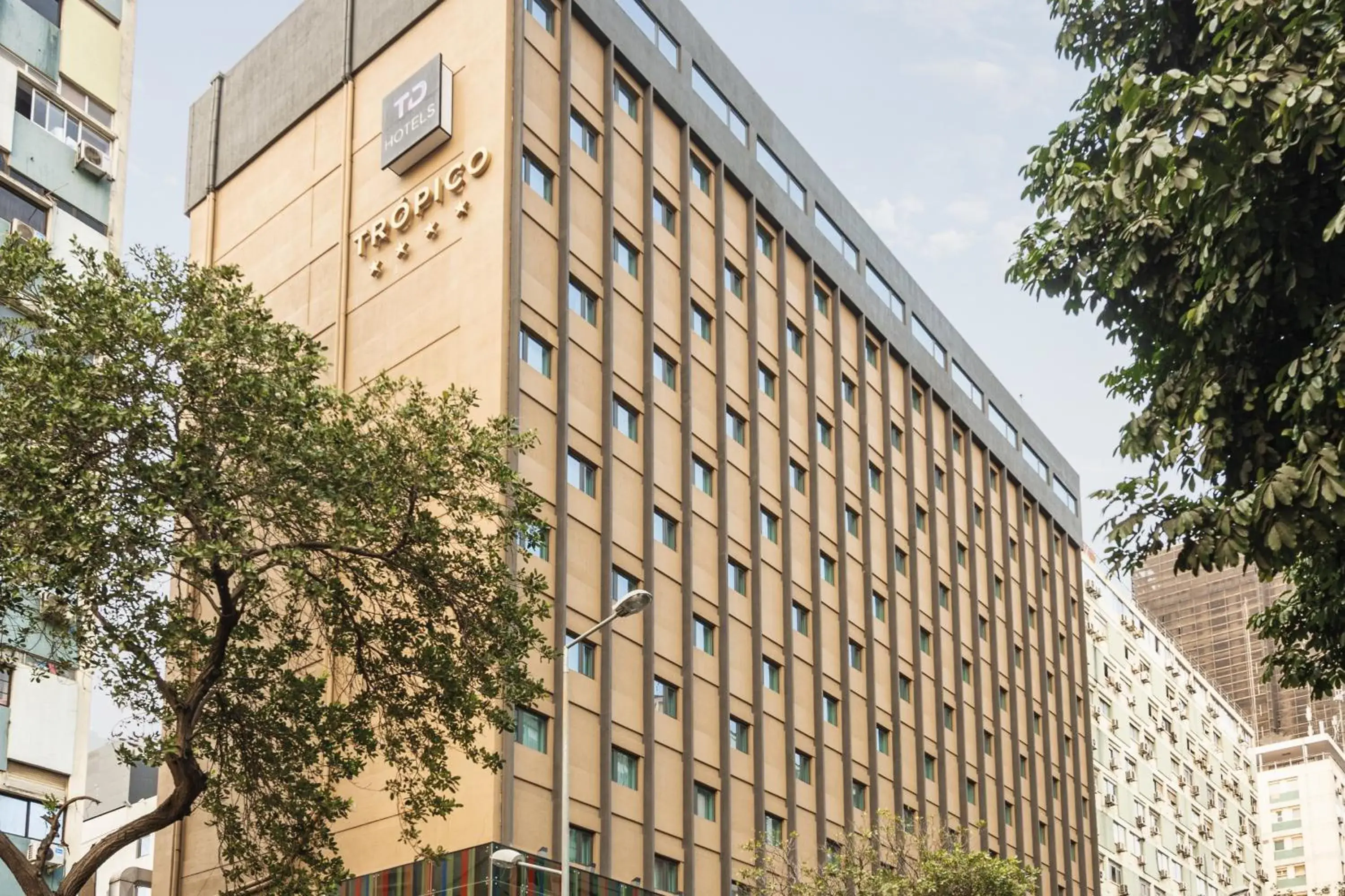 Facade/entrance in Hotel Trópico Facade/entrance in Hotel Trópico