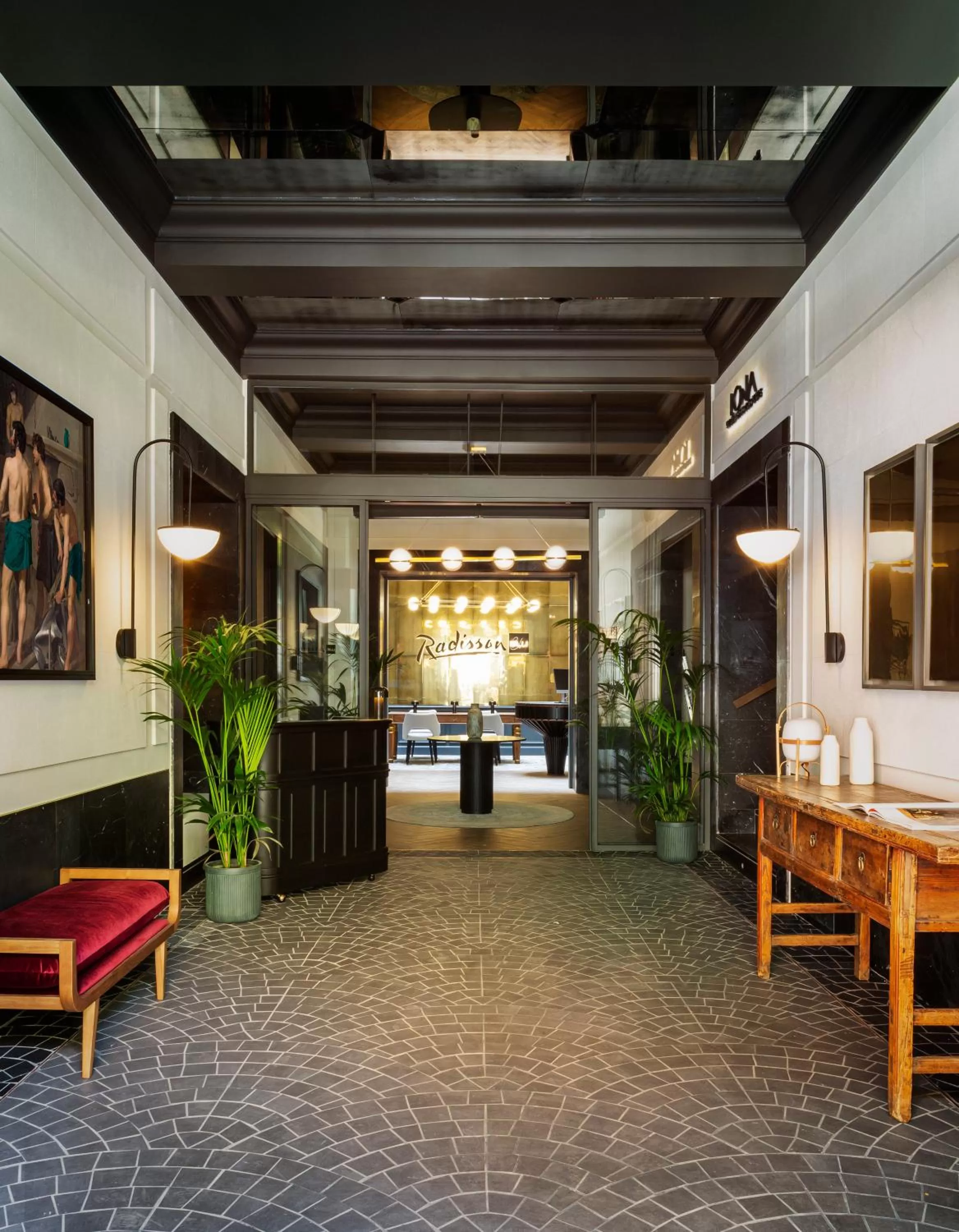 Facade/entrance in Radisson Blu Hotel, Madrid Prado