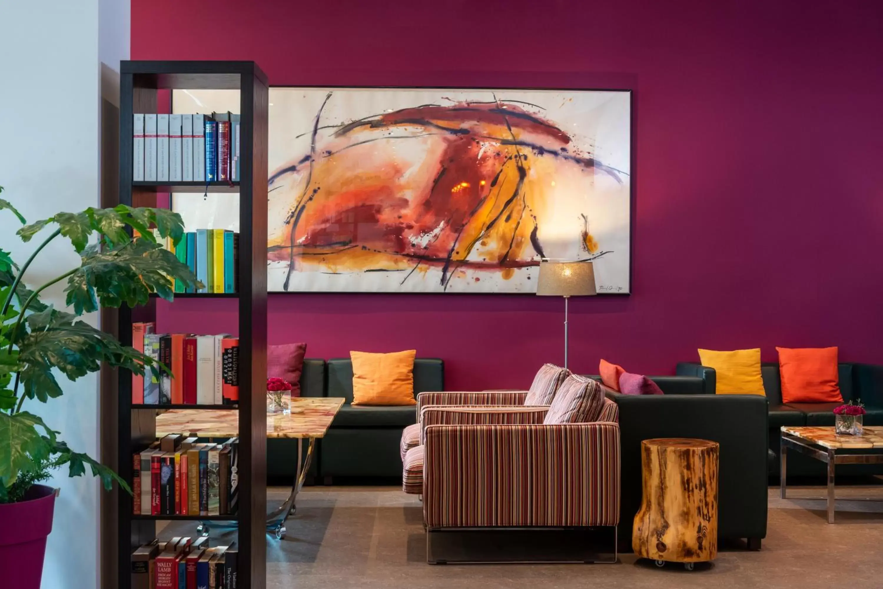 Lounge or bar in SORAT Hotel Berlin Lounge or bar in SORAT Hotel Berlin