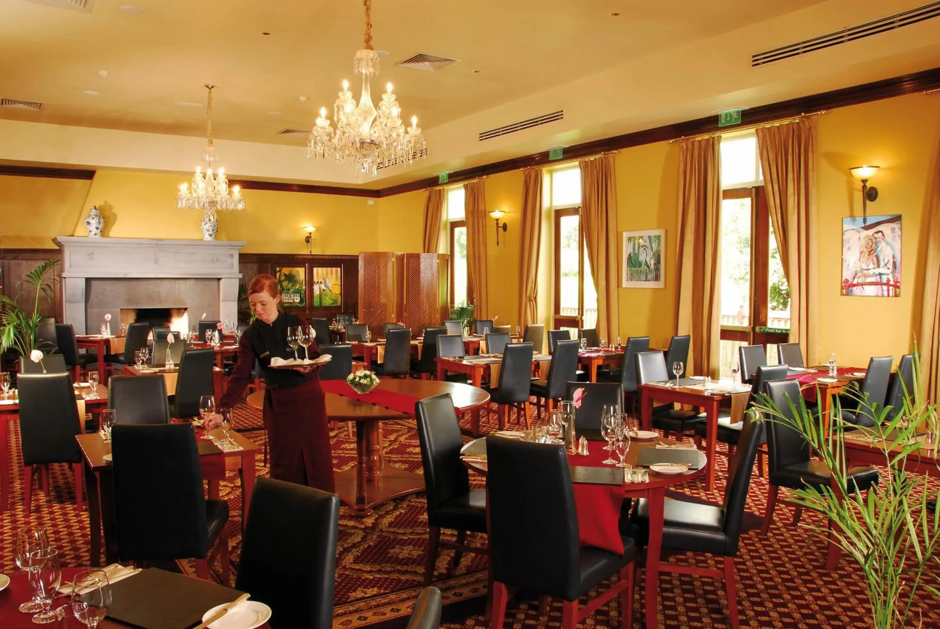 Restaurant/Places to Eat in Roganstown Hotel & Country Club