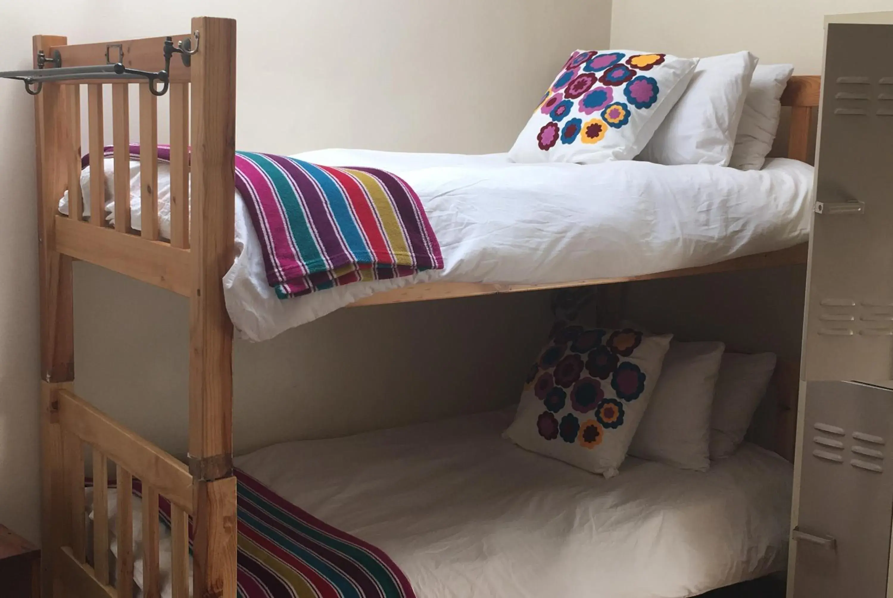 Bunk Bed in A Sunflower Stop Backpackers