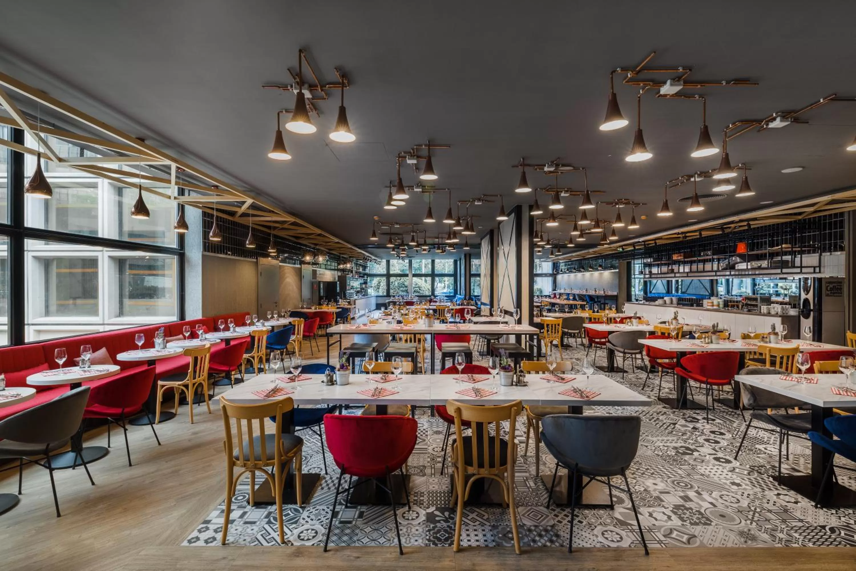 Restaurant/places to eat in ibis Budapest Castle Hill