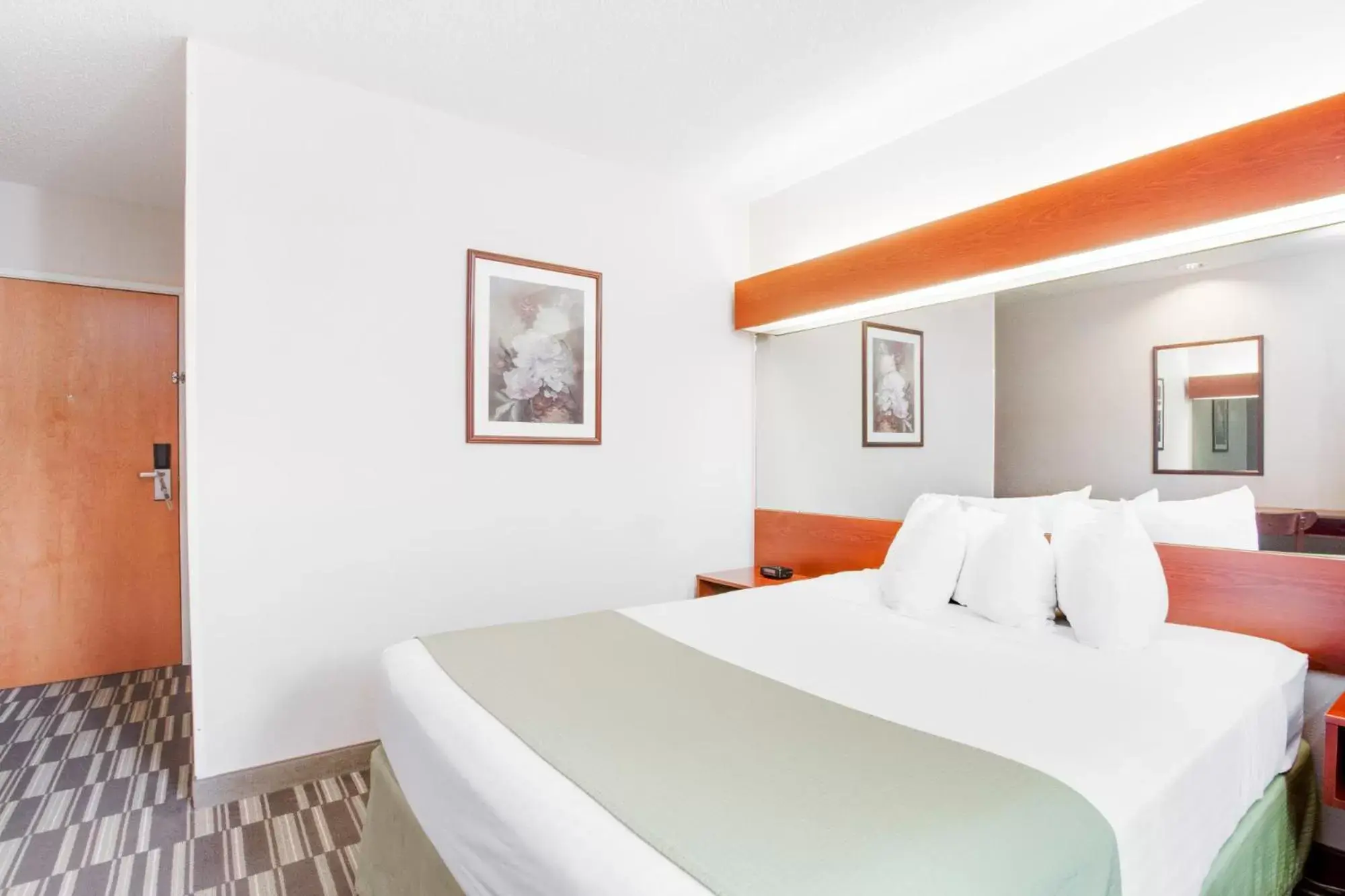 Bed in Microtel Inn & Suites by Wyndham Olean