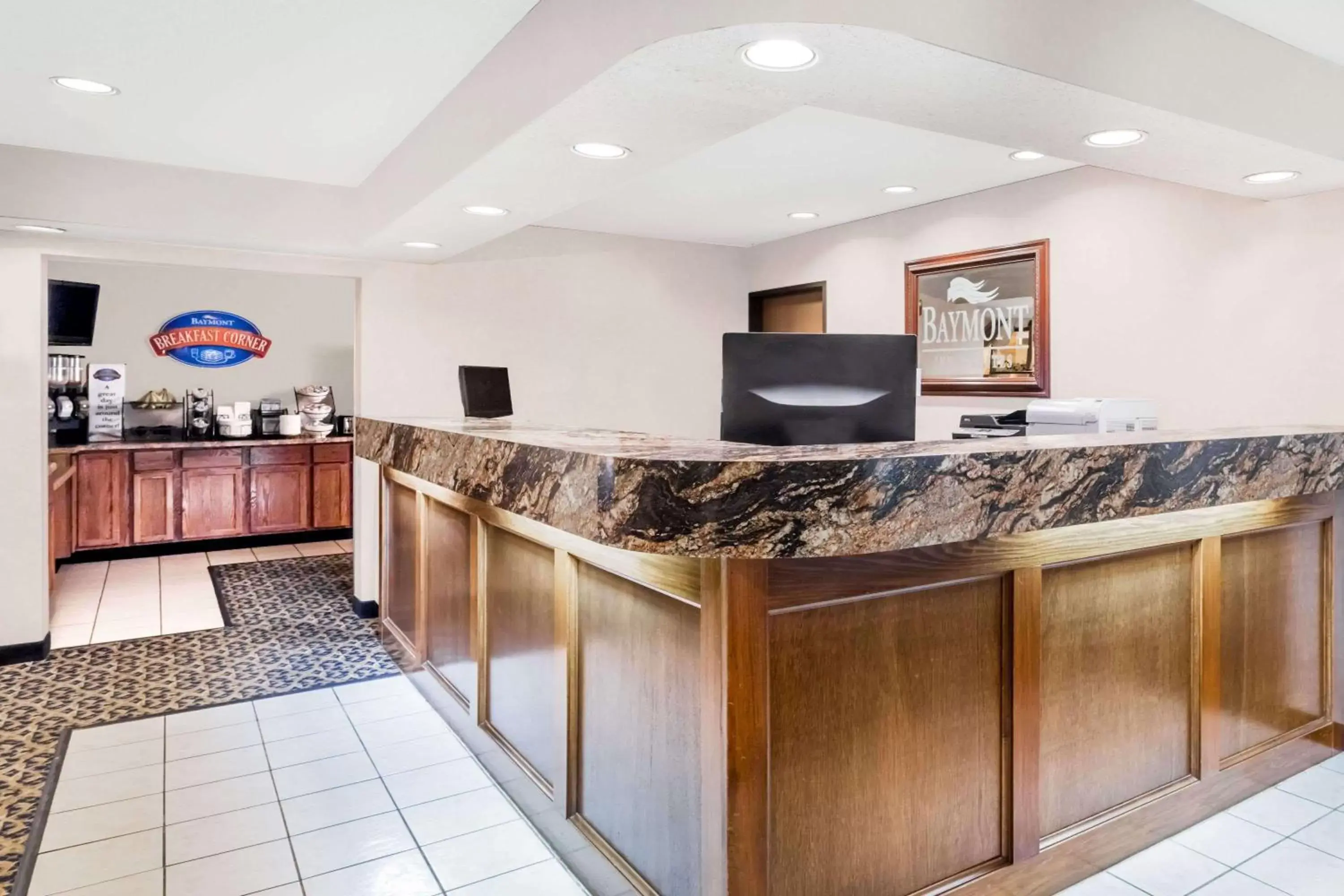 Lobby or reception in Baymont by Wyndham LeMars Lobby or reception in Baymont by Wyndham LeMars