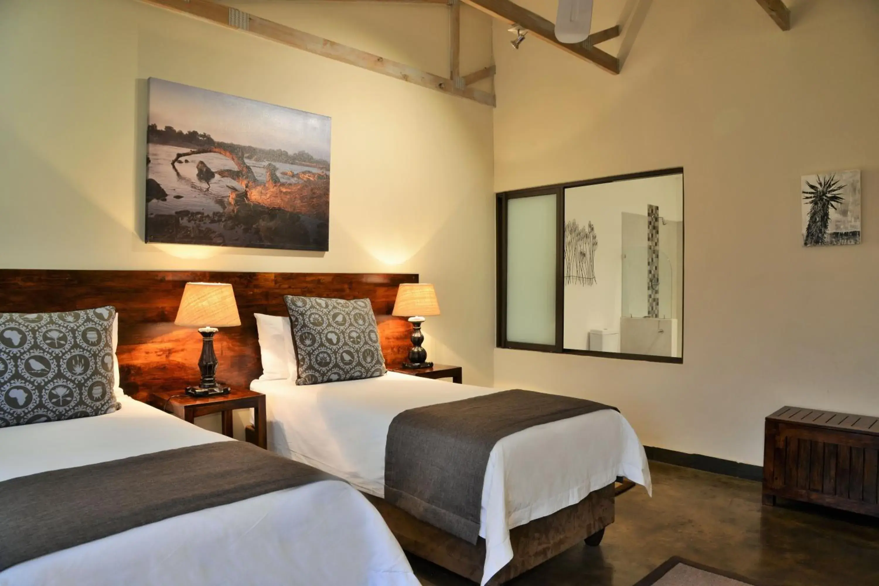 Photo of the whole room, Bed in Bushveld Terrace - Hotel on Kruger