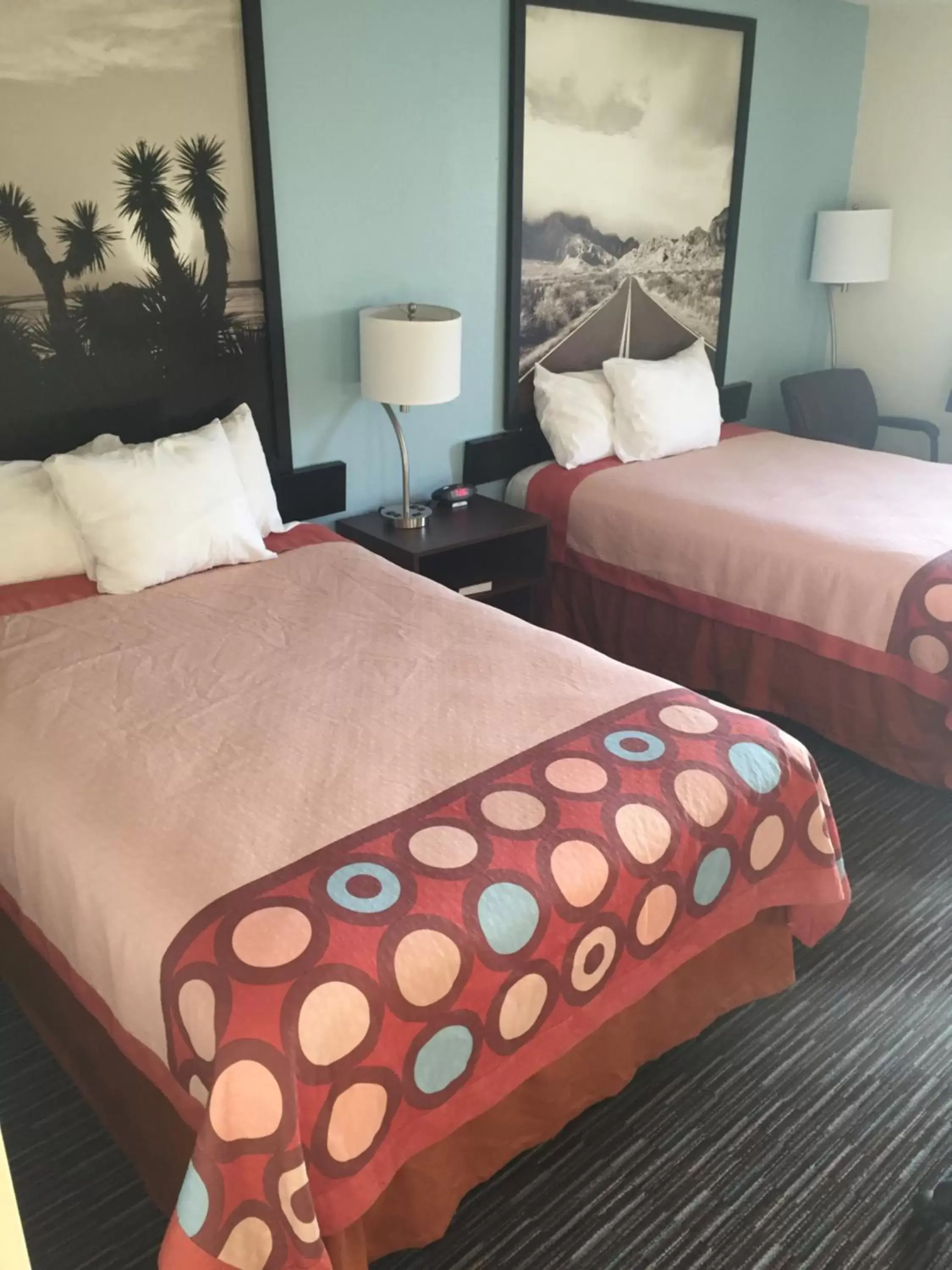 Bedroom, Bed in Super 8 by Wyndham College Station