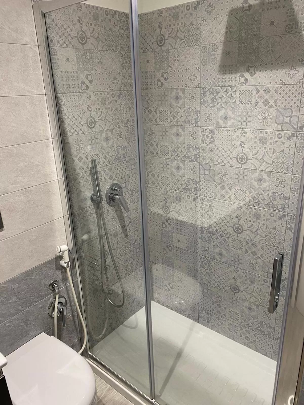 Bathroom in 2B Fifteen Floor Suite Napoli