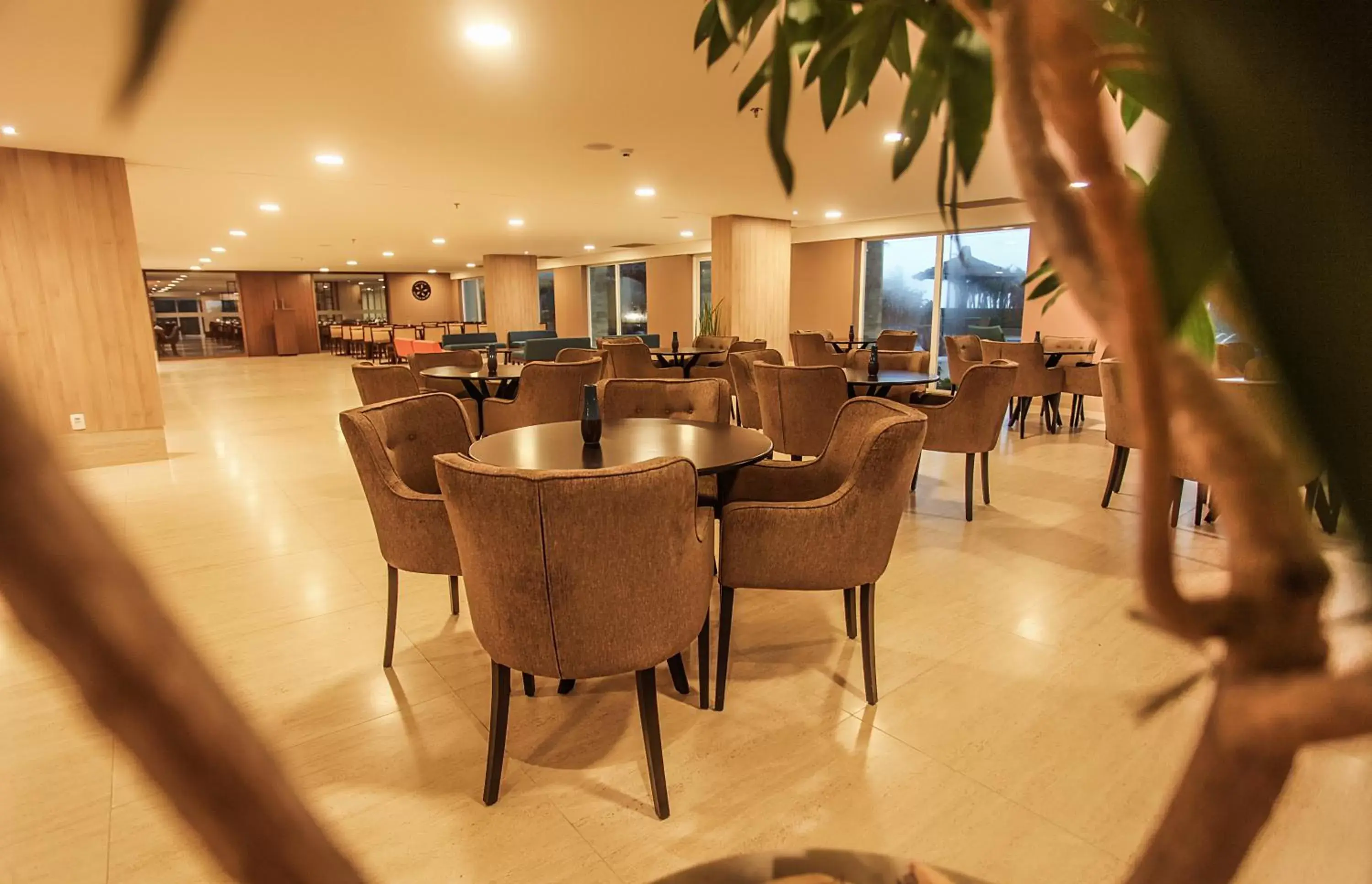 Restaurant/places to eat, Lounge/Bar in Gran Mareiro Hotel