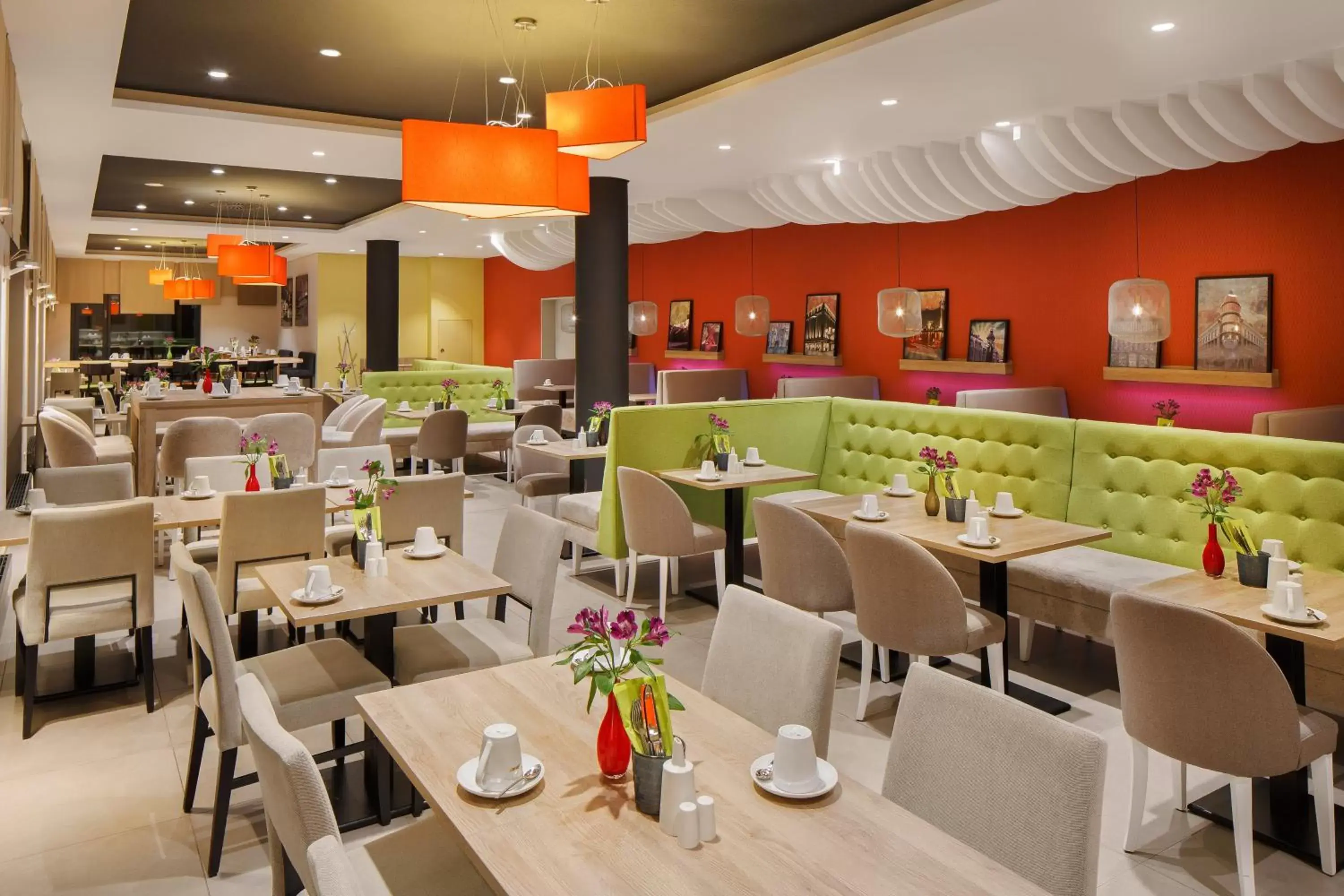 Breakfast, Restaurant/Places to Eat in Holiday Inn Düsseldorf City – Toulouser Allee, an IHG Hotel