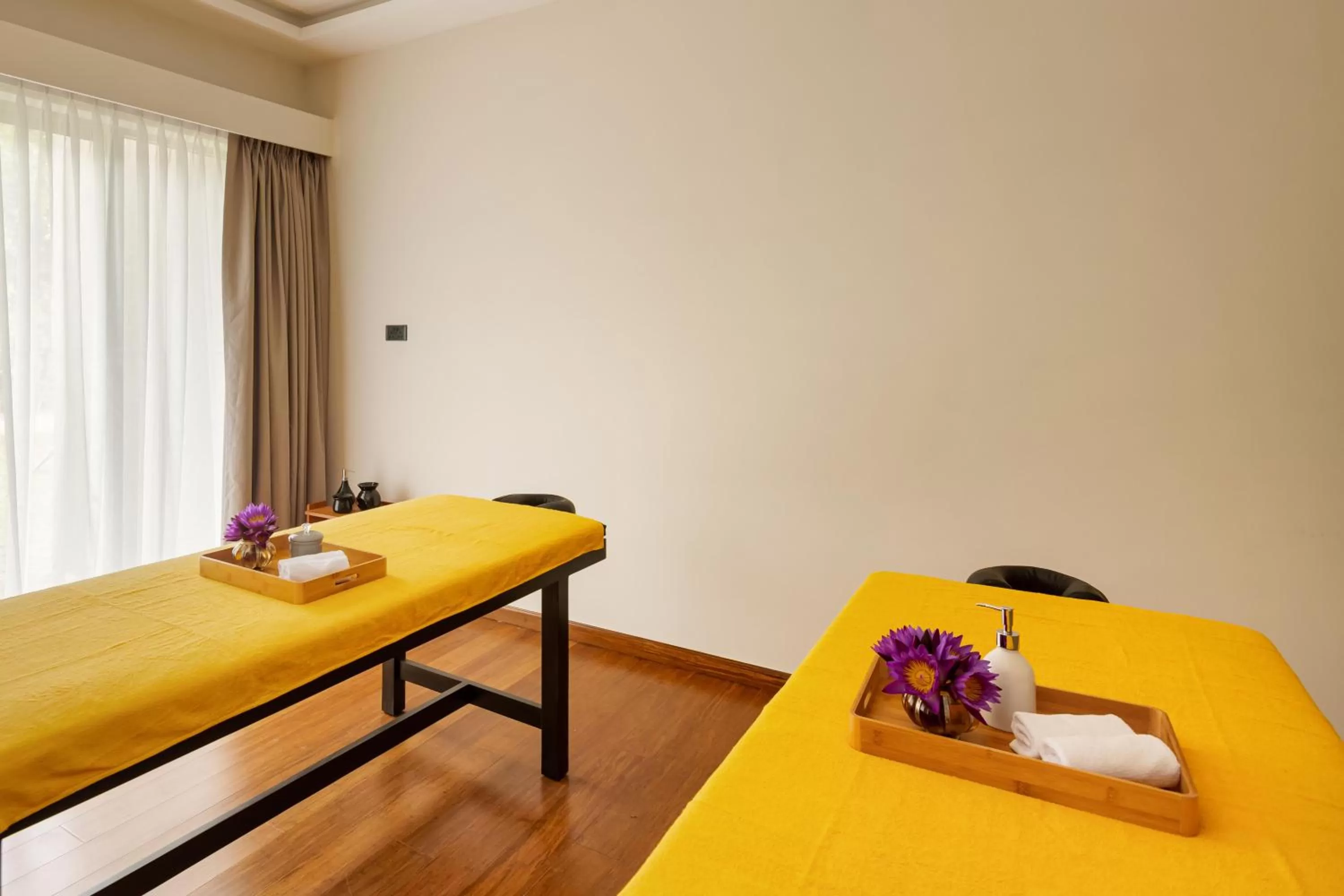 Massage in Jetwing Kandy Gallery, A Luxury Reserve