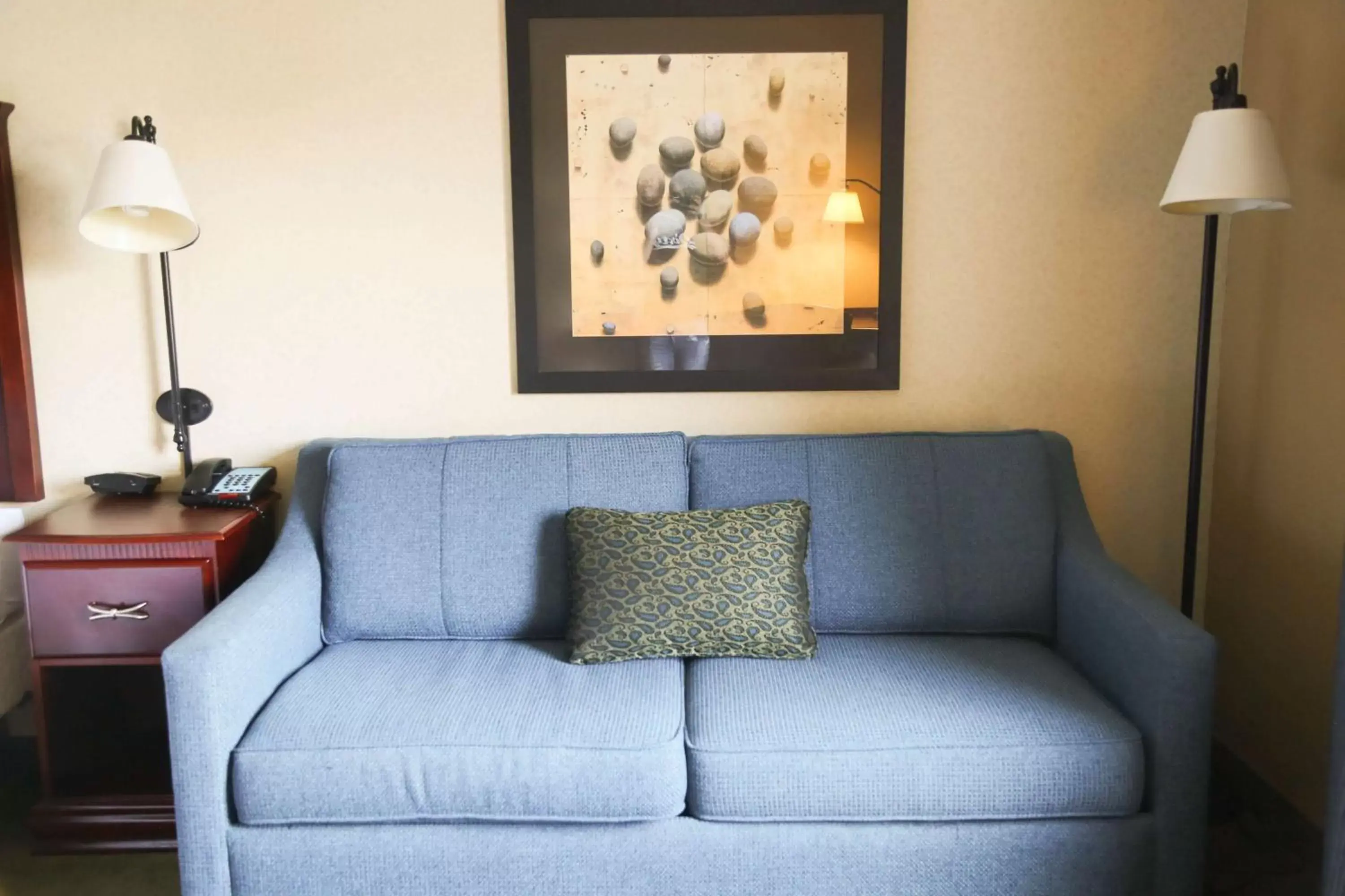 Living room, Seating Area in Hampton Inn Morehead