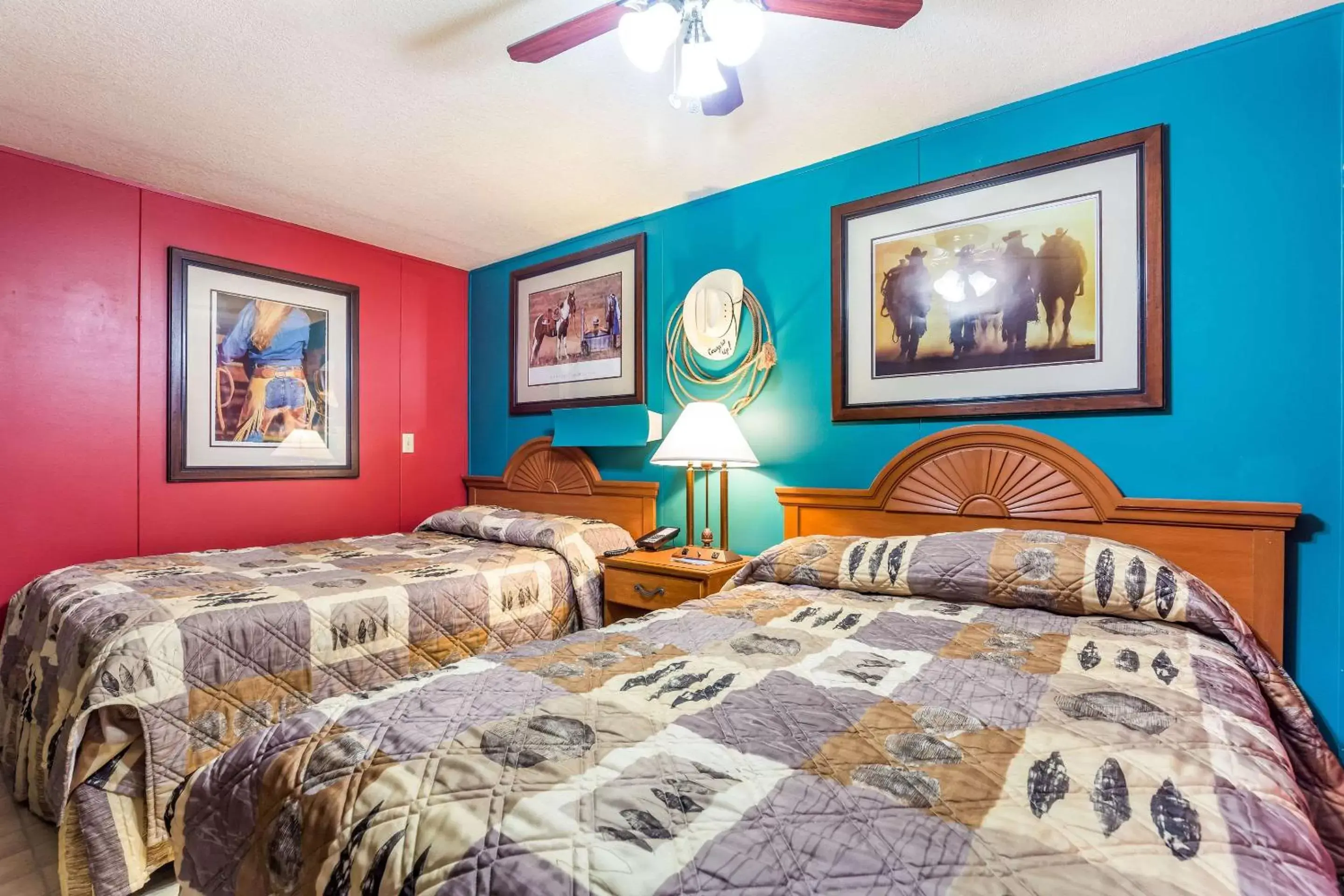 Photo of the whole room, Bed in Rodeway Inn & Suites Big Water - Antelope Canyon