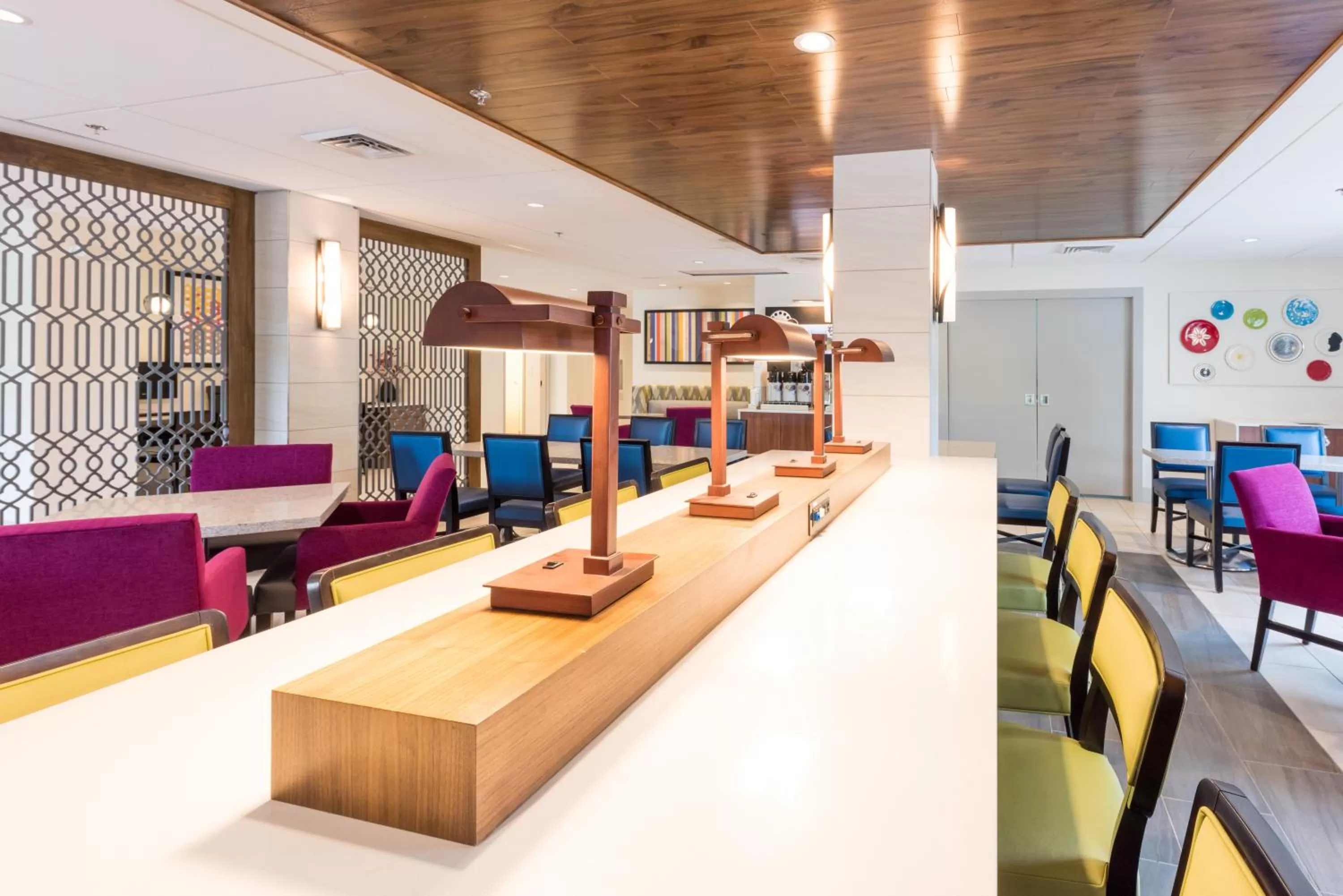 Breakfast in Holiday Inn Express Charleston US Highway 17 & I-526 by IHG