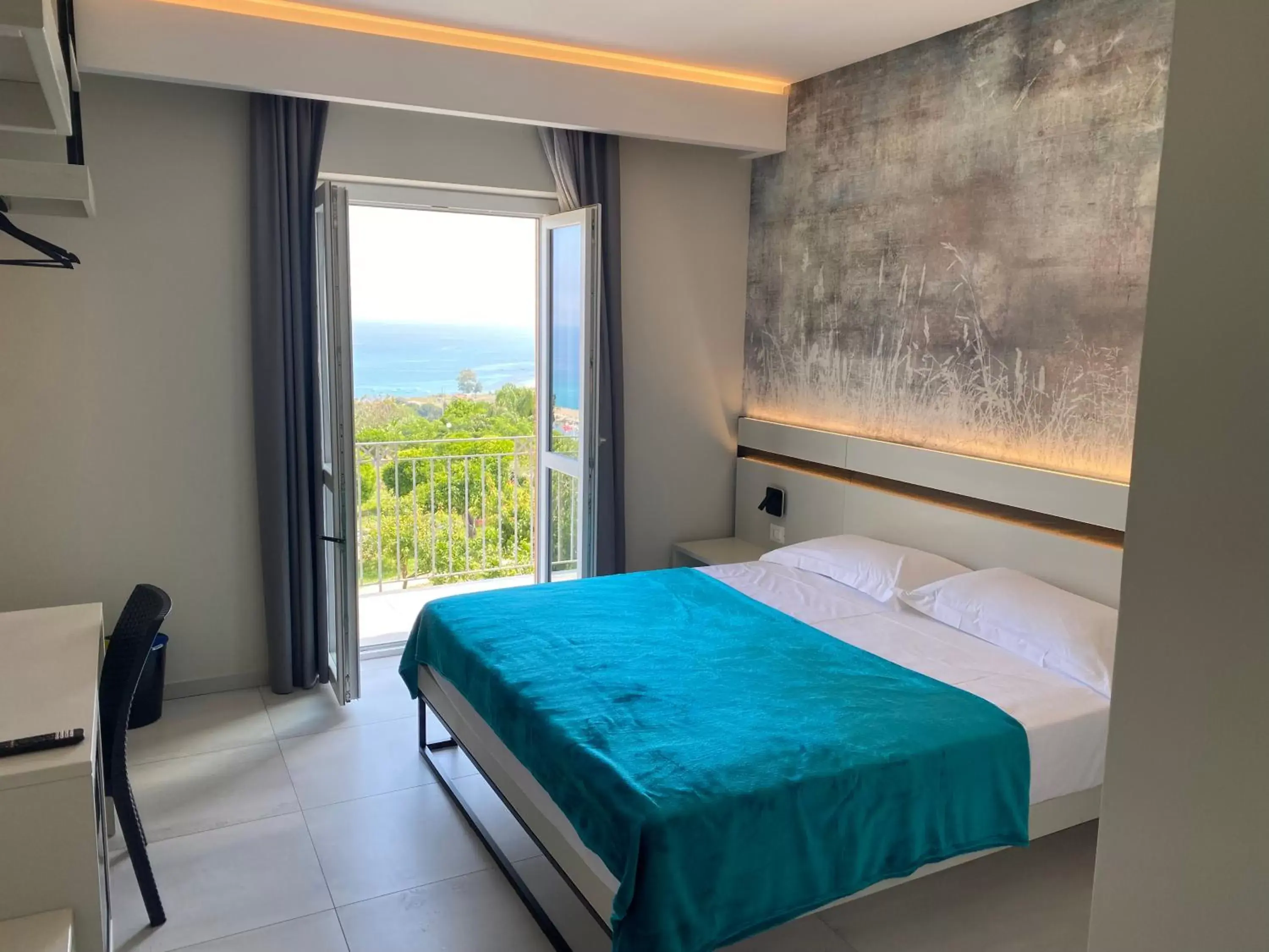 Bed in Aether Suites Tropea - Free Parking