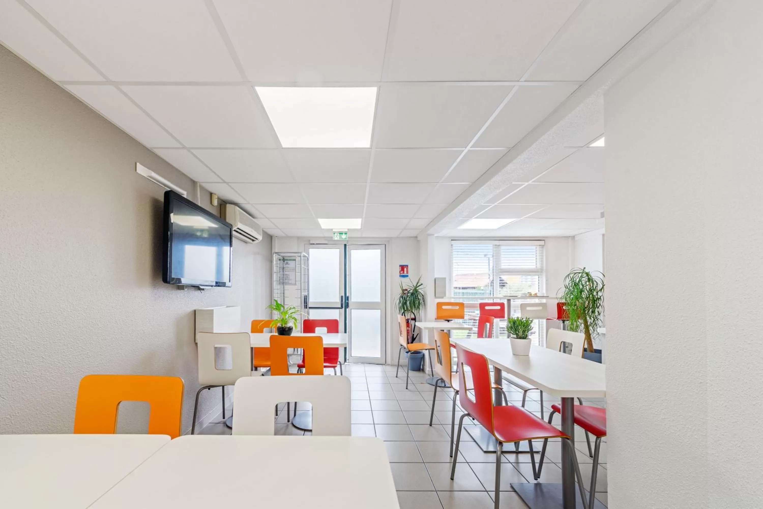 Breakfast in Kyriad Direct Annemasse - Genève