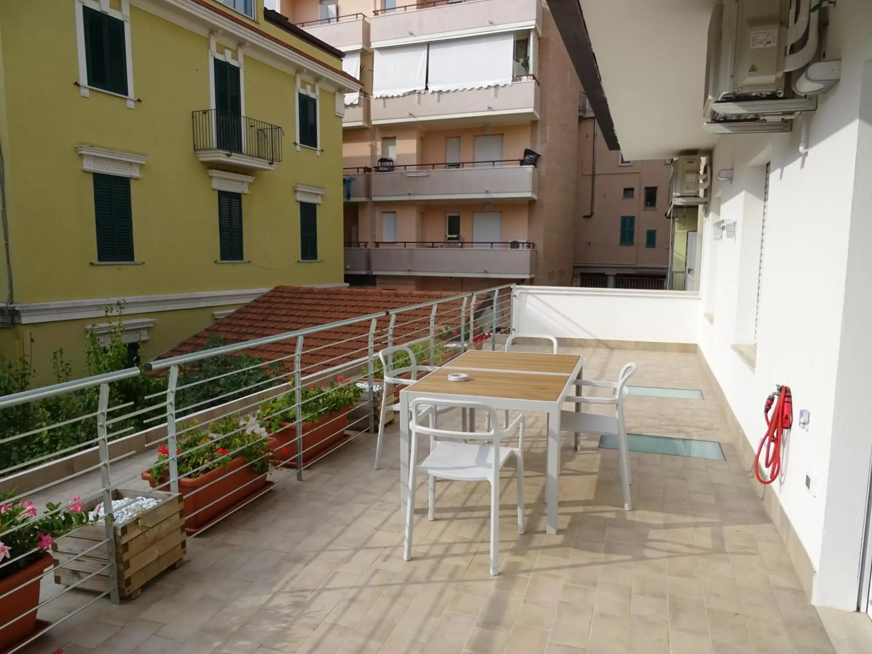 Balcony/Terrace in Meeting
