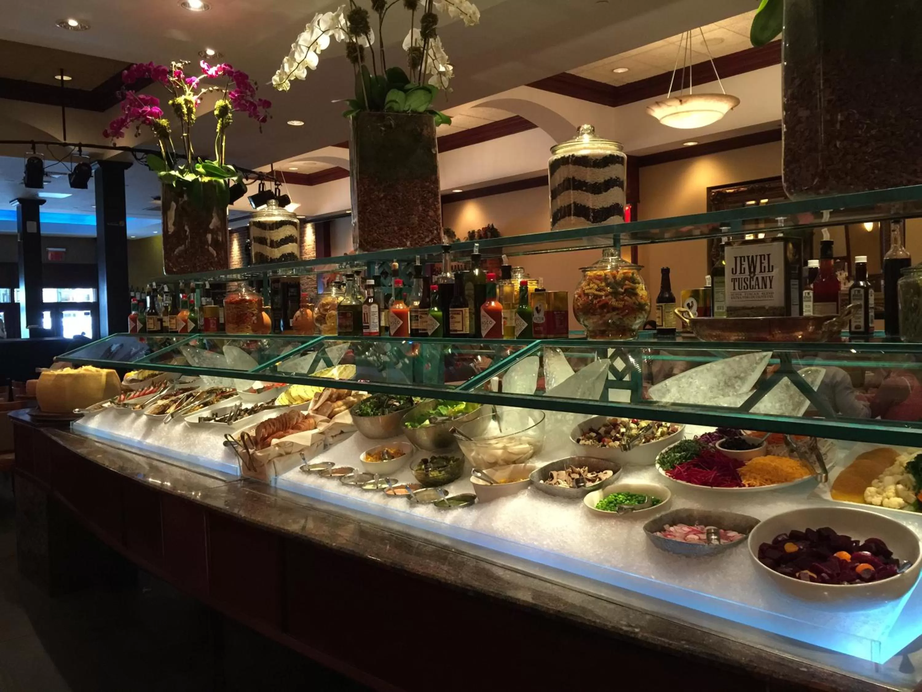 Restaurant/places to eat in The Belvedere Hotel