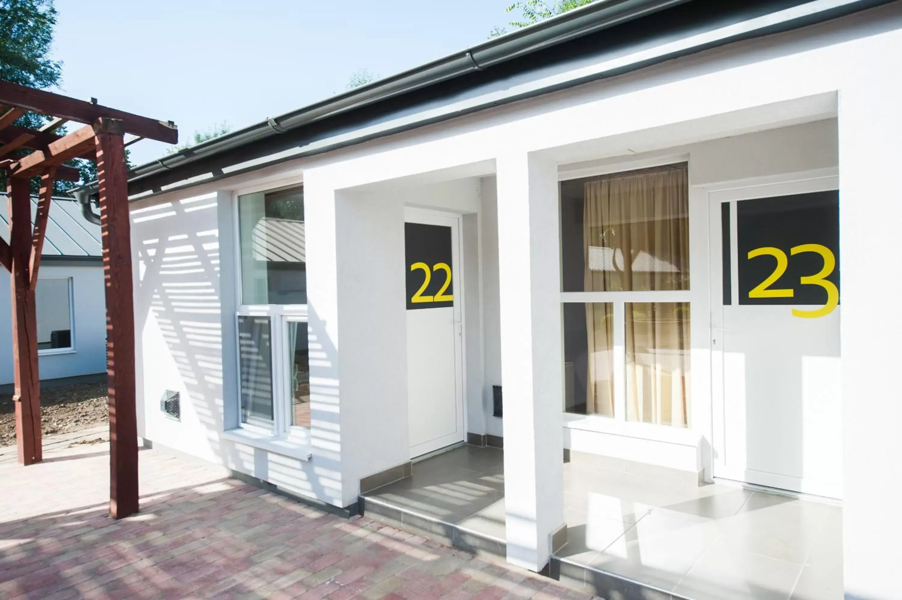 Twin Room with Shower in Tiszaliget Apartman és Szálló Twin Room with Shower in Tiszaliget Apartman és Szálló