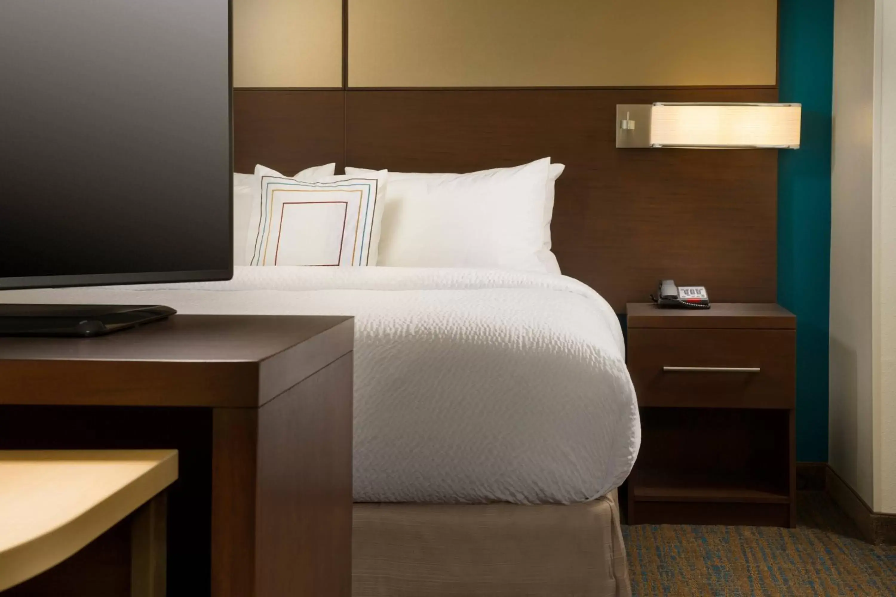 Bedroom, Bed in Residence Inn by Marriott Tyler