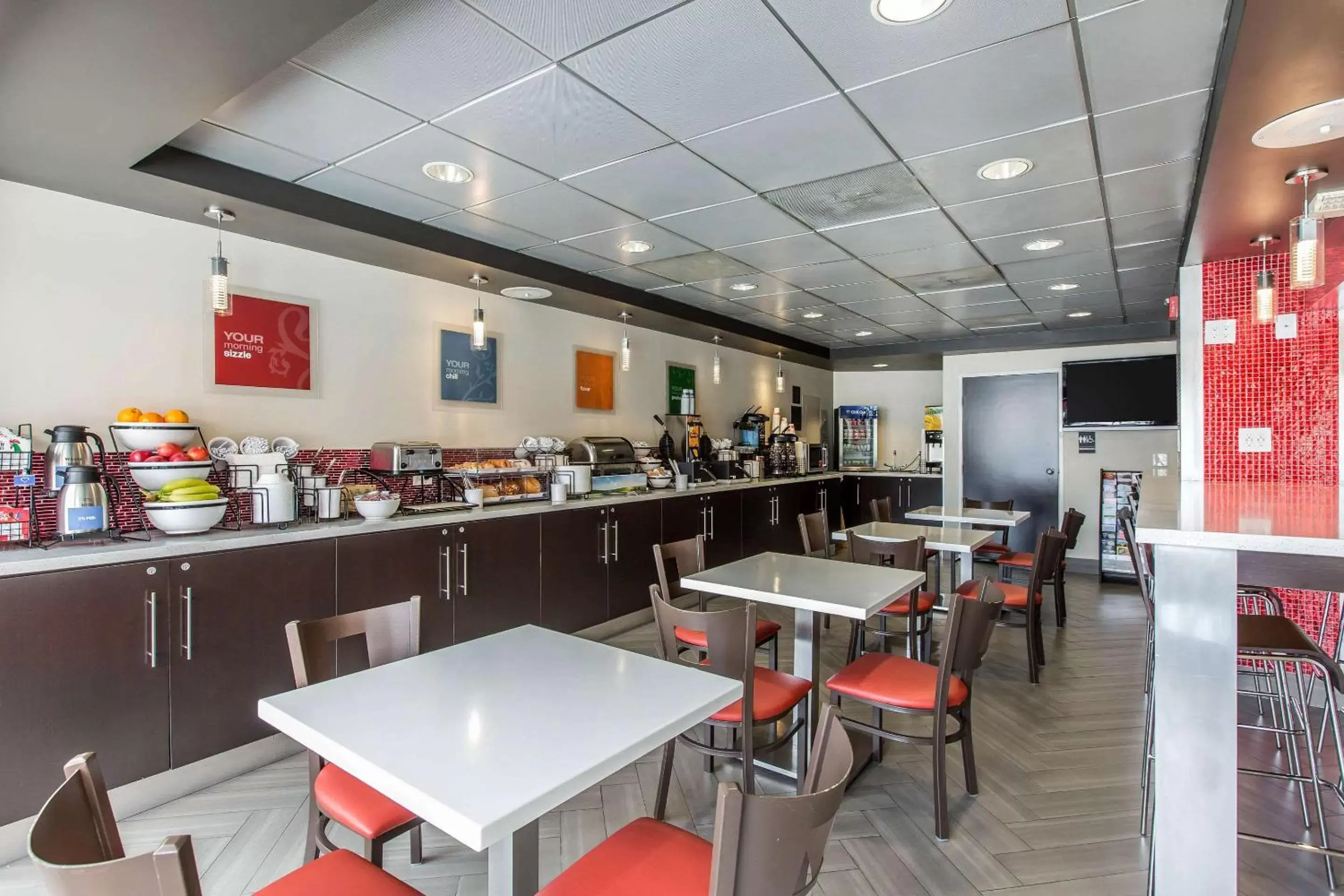 Restaurant/Places to Eat in Comfort Inn Los Angeles near Hollywood