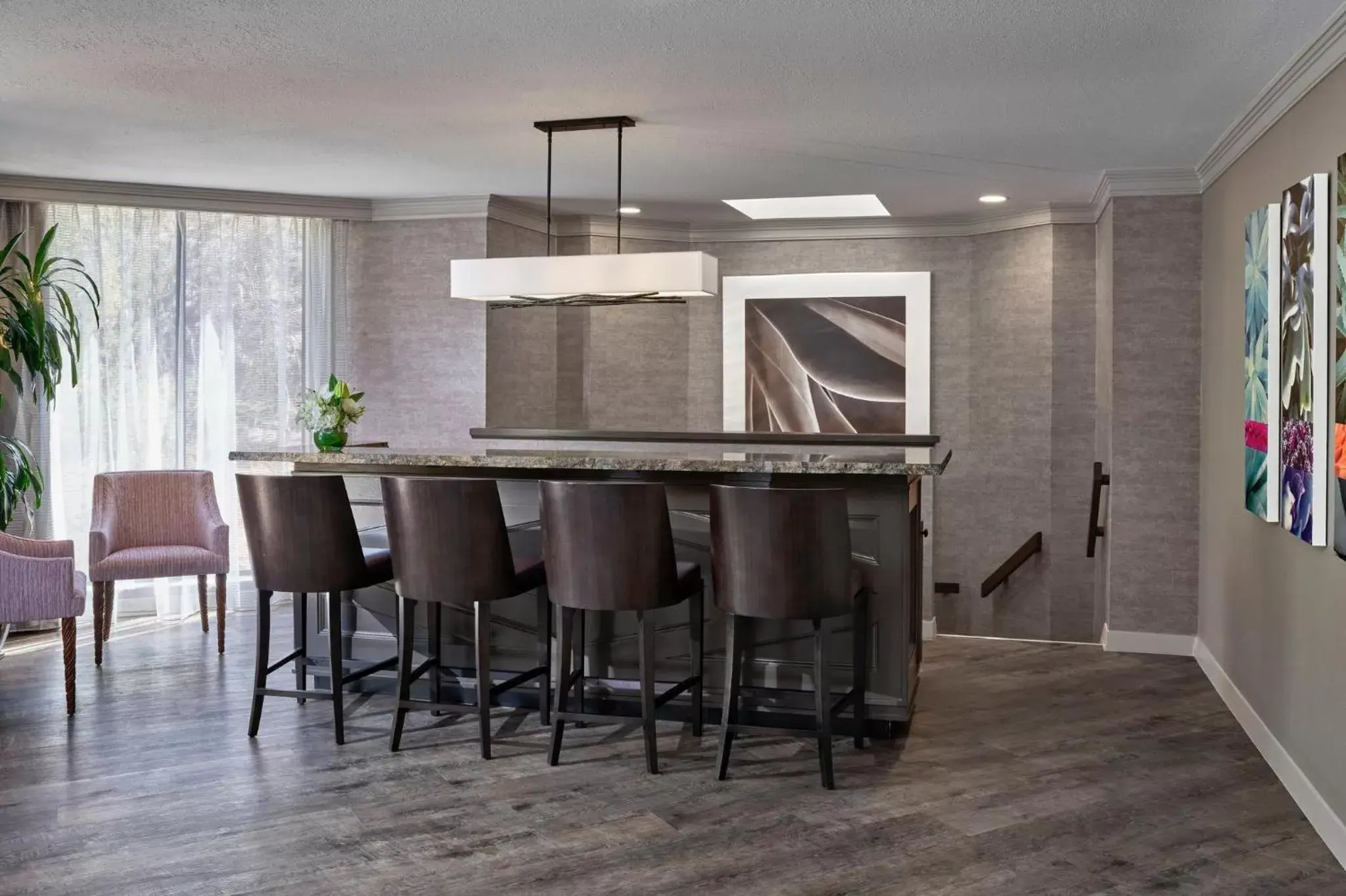 Lounge or bar, Dining Area in Loews Ventana Canyon Resort