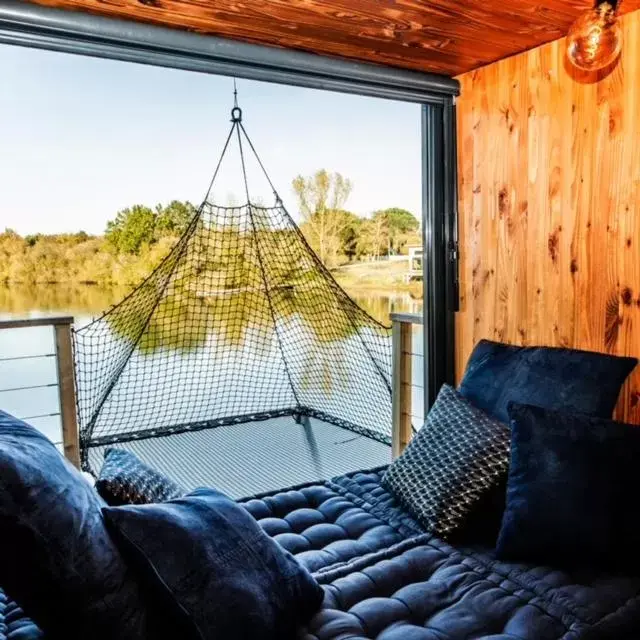 Seating Area in EcoLodges Les Carrelets - Golf des Graves et du Sauternais