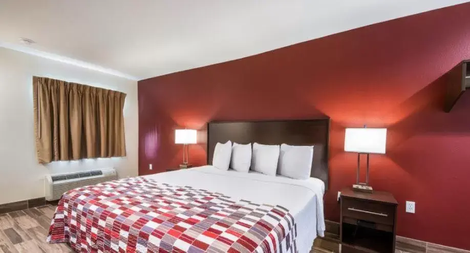 Bed in Ocean's Edge Hotel, Port Aransas,TX