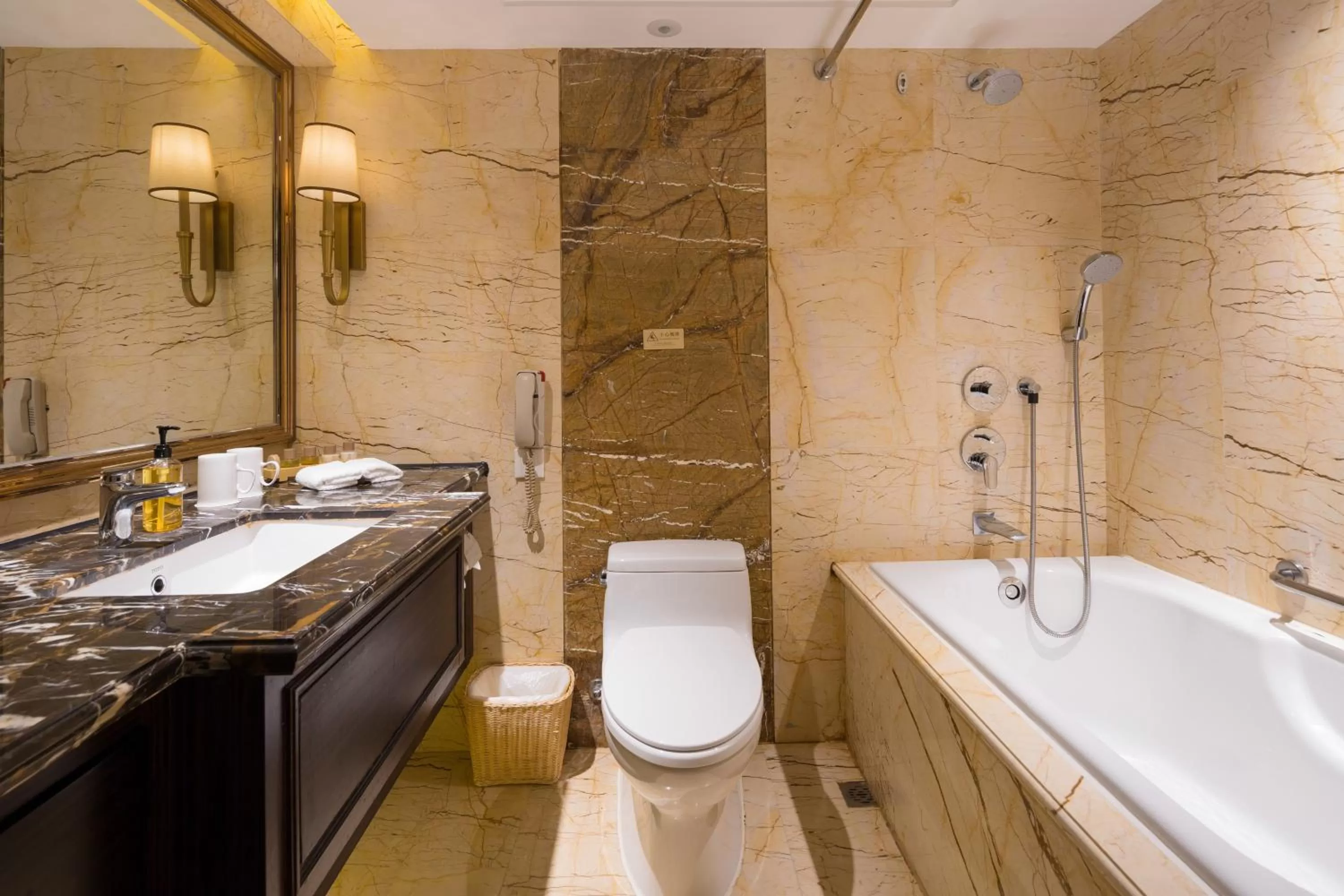 Shenzhen Sunshine Hotel, Luohu