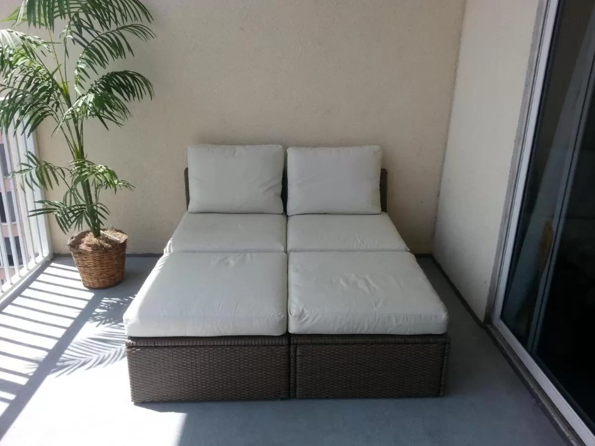 Balcony/Terrace, Bed in Penthouse Close to Disney area and Malls water view