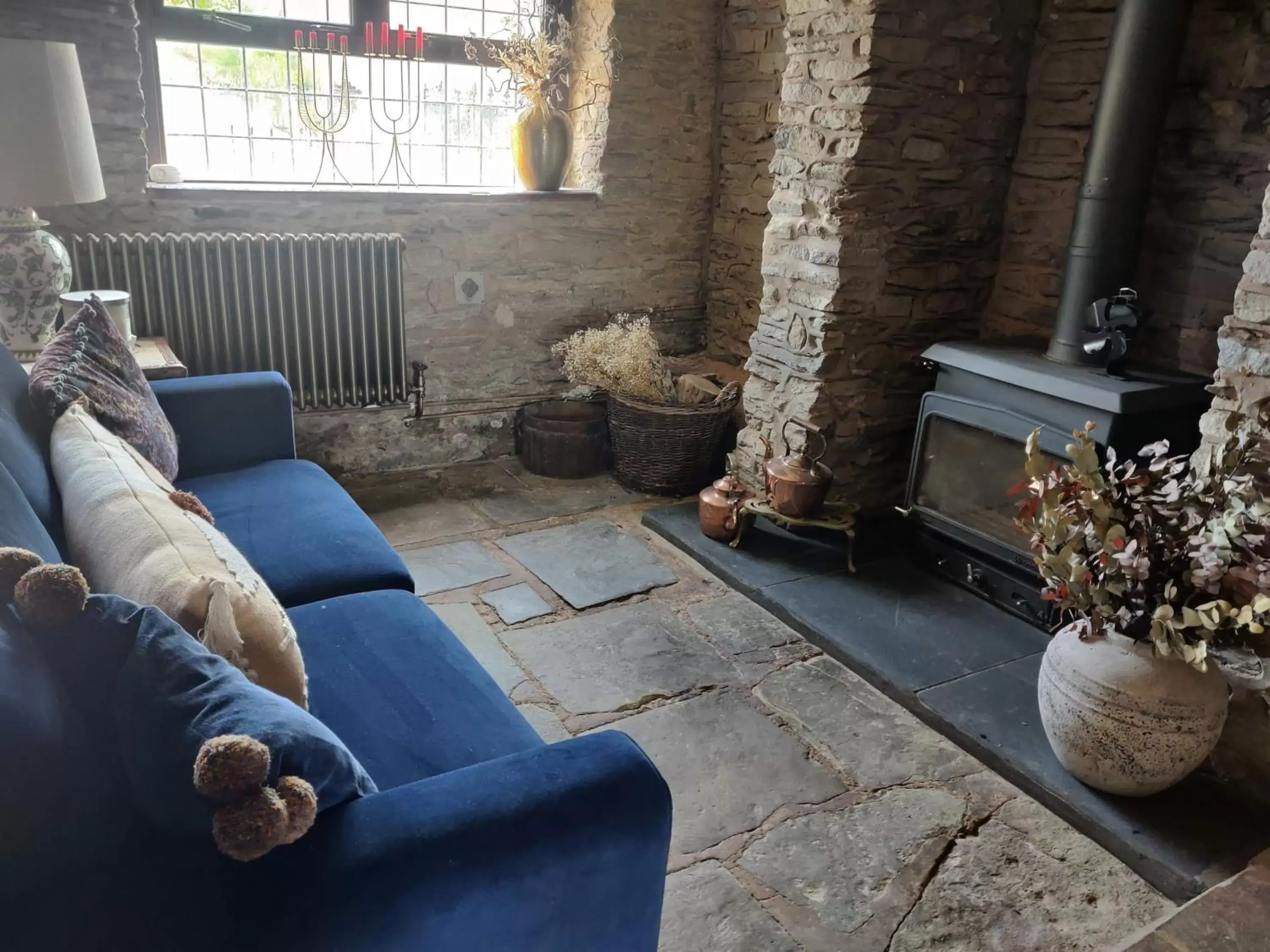 flat iron, Seating Area in Hanley House