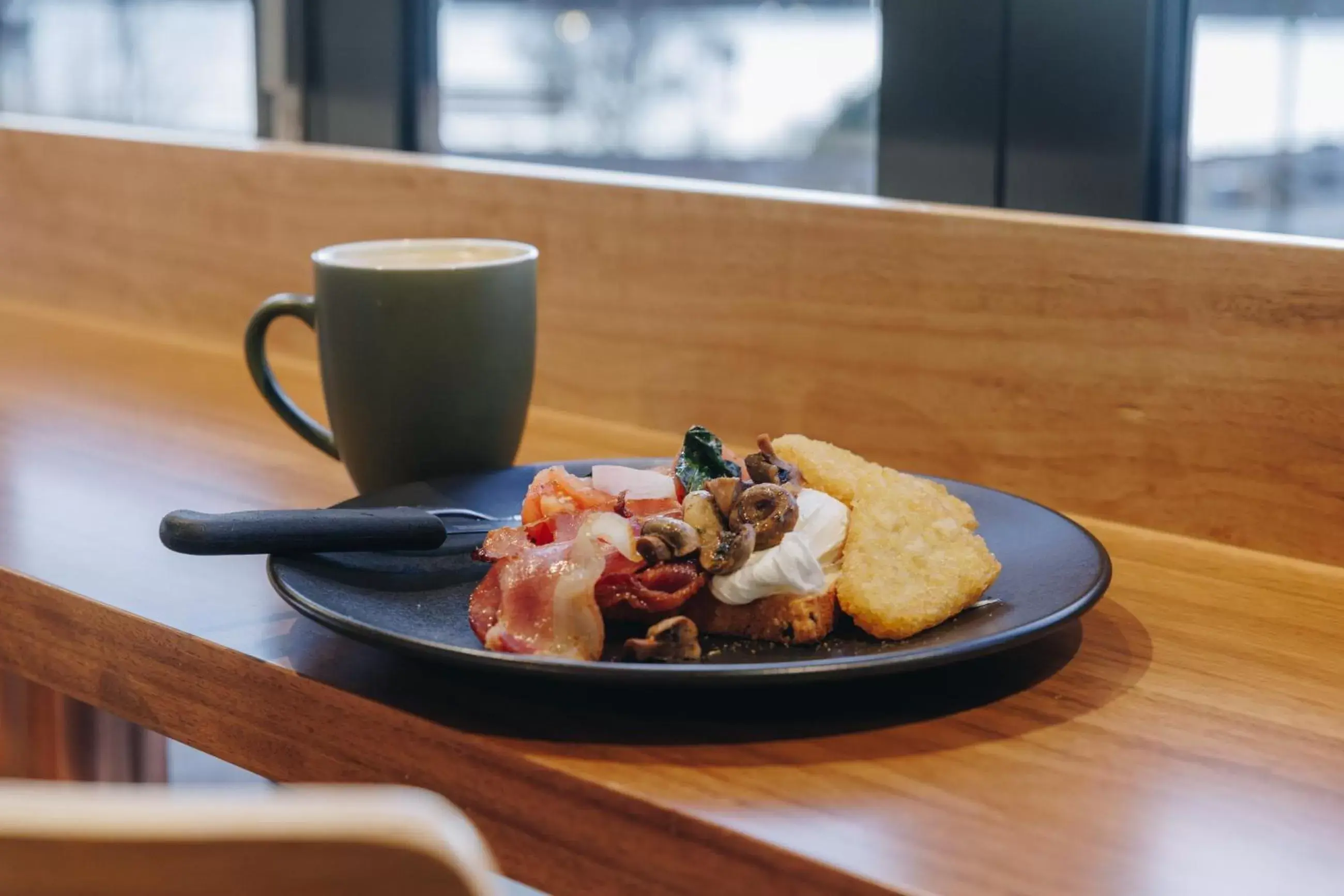 Breakfast in Banjo Paterson Inn