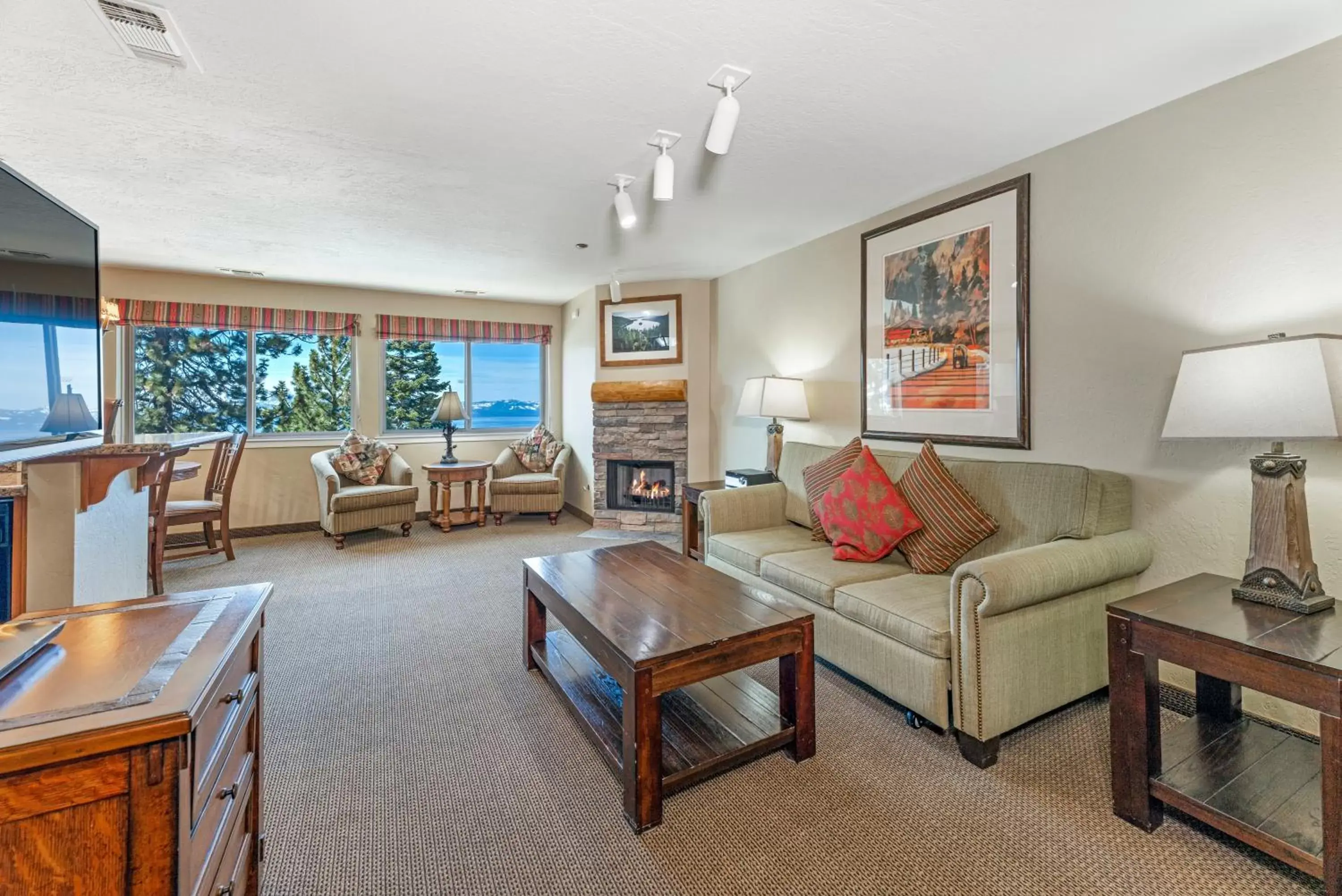 Seating Area in Holiday Inn Club Vacations - Tahoe Ridge Resort, an IHG Hotel