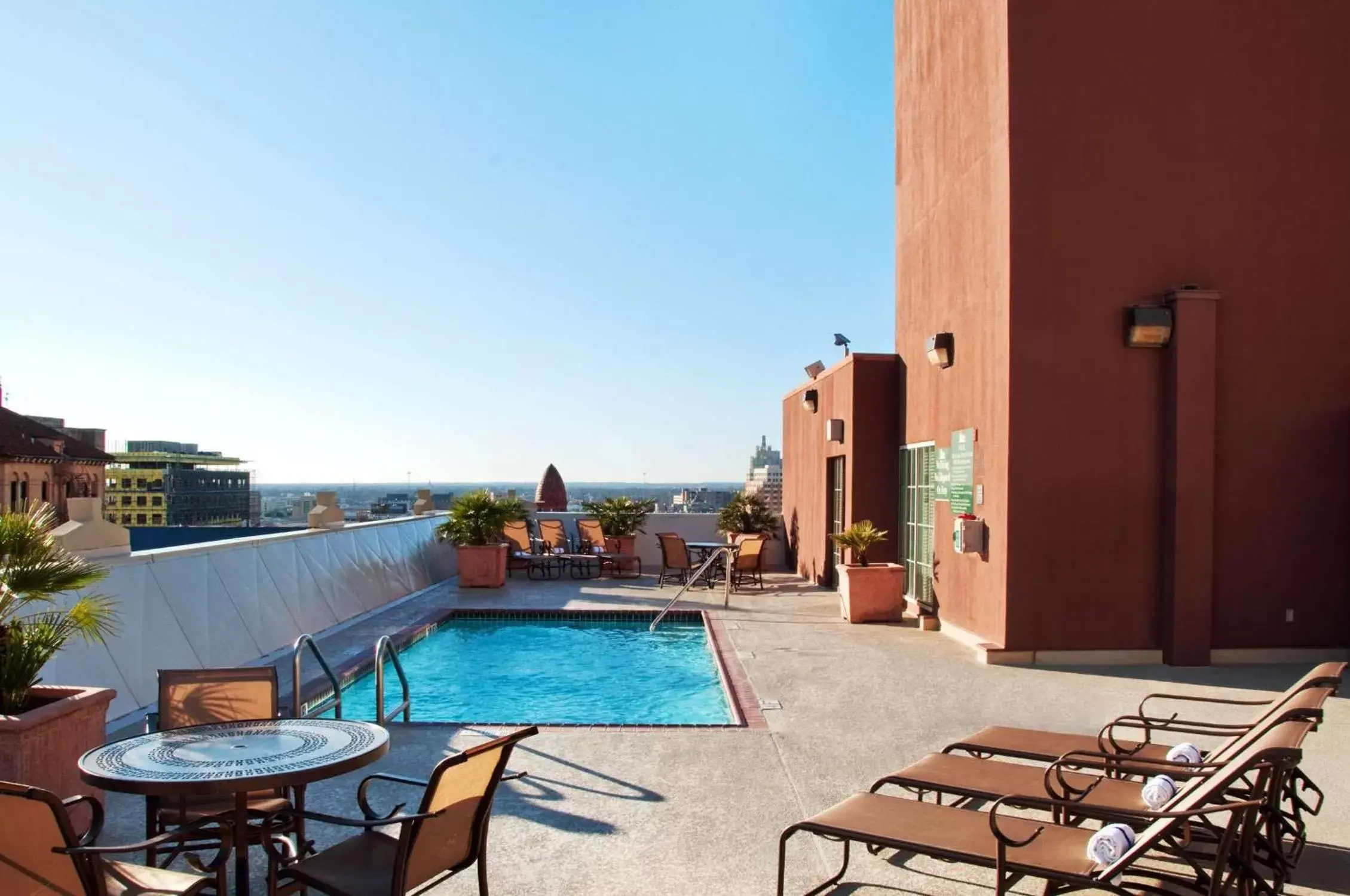 Pool view, Swimming Pool in Homewood Suites by Hilton San Antonio Riverwalk/Downtown